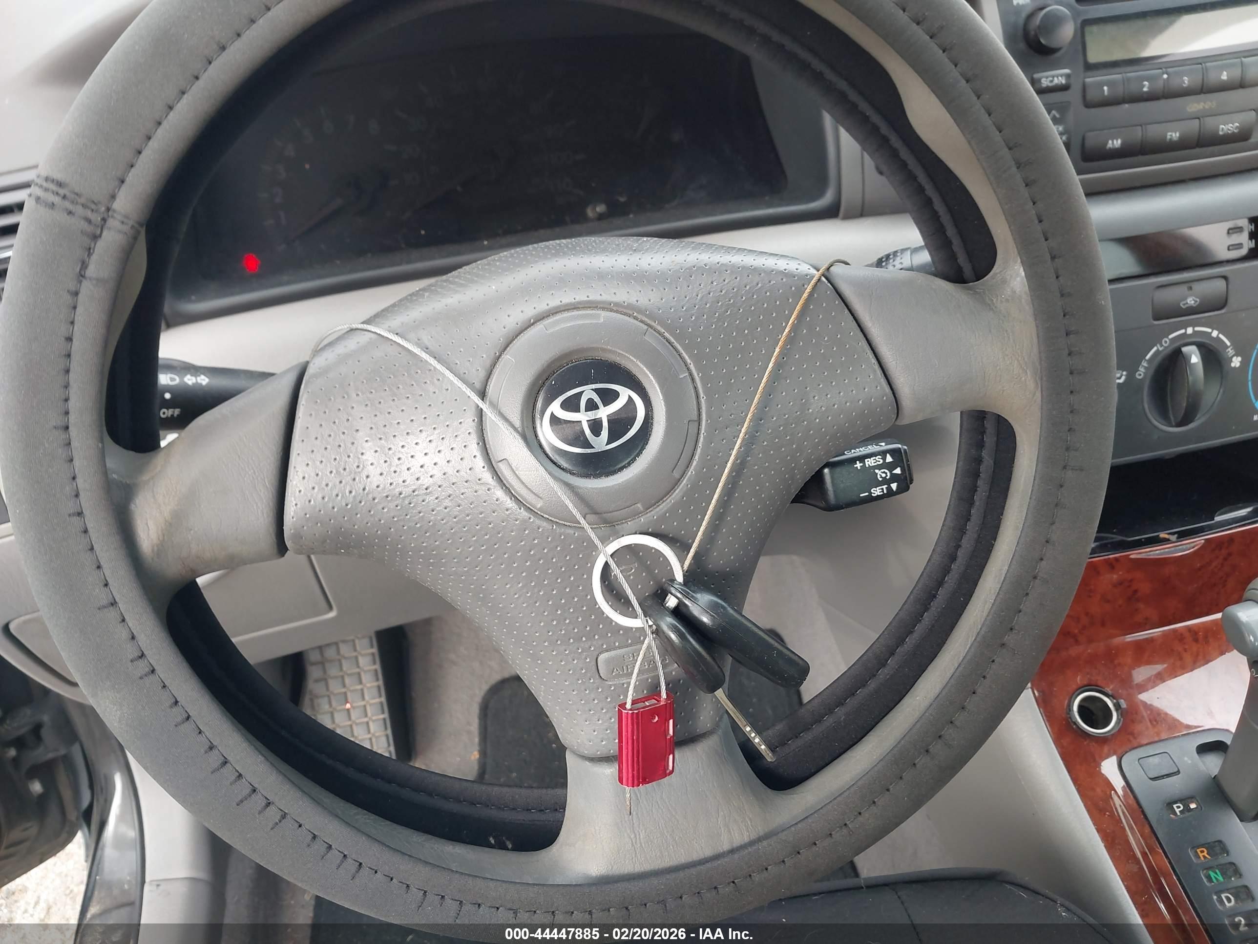 TOYOTA COROLLA image 11