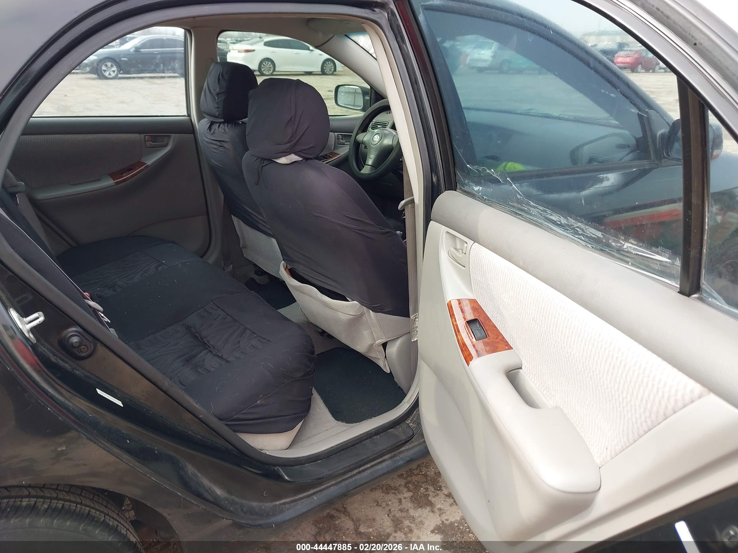 TOYOTA COROLLA image 8