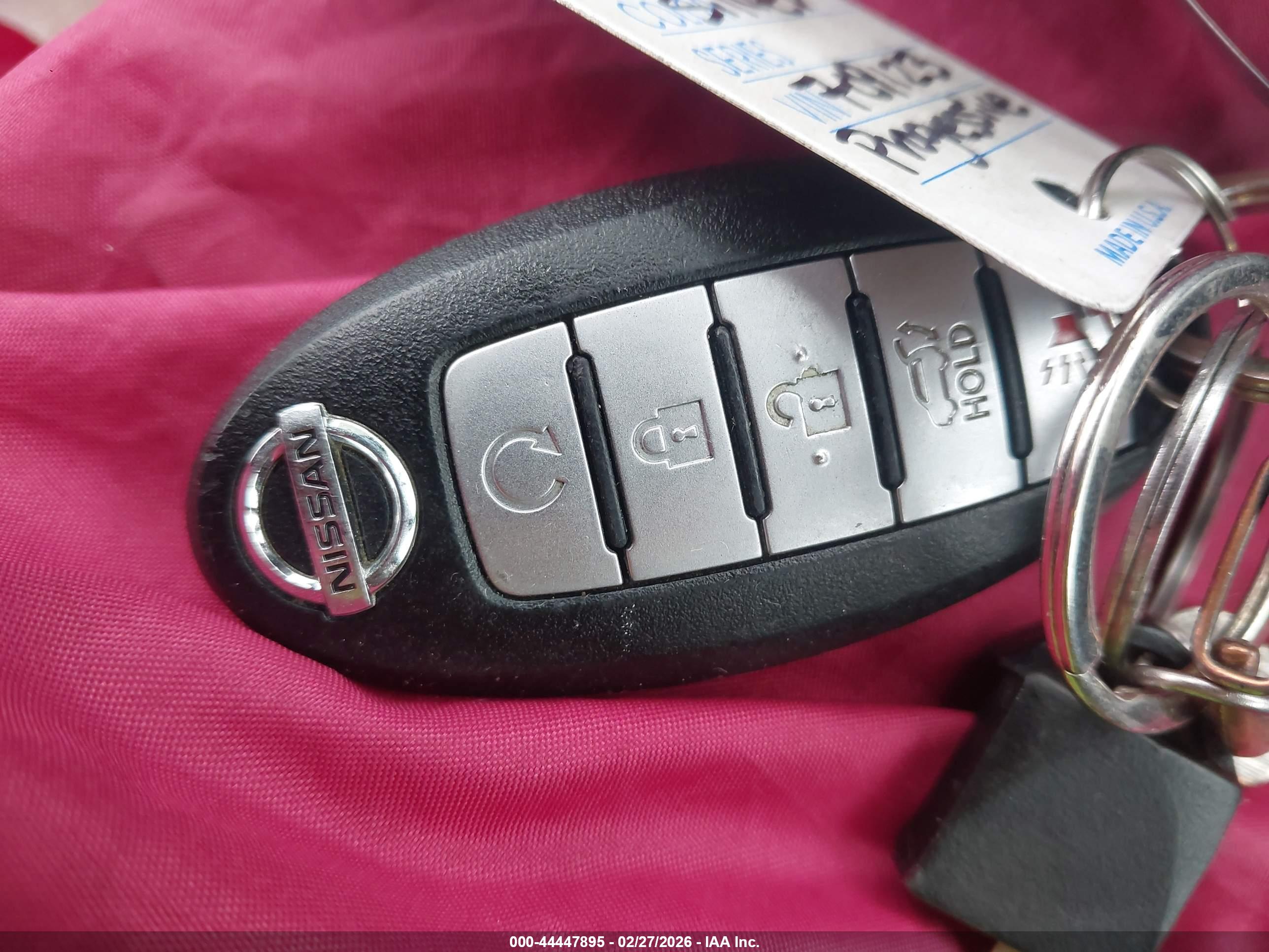 NISSAN ROGUE image 11