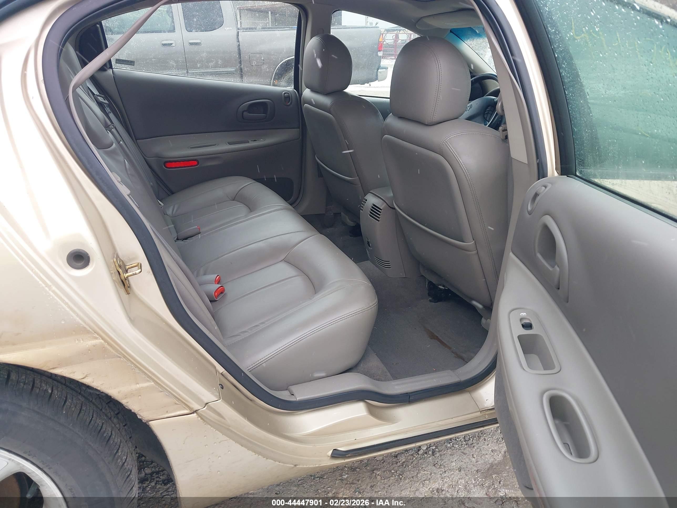 DODGE INTREPID image 8