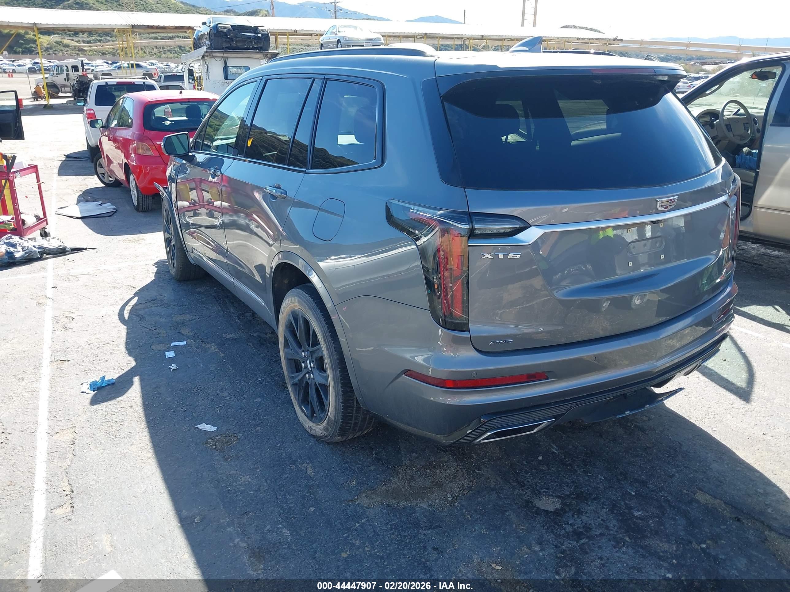 CADILLAC XT6 image 3