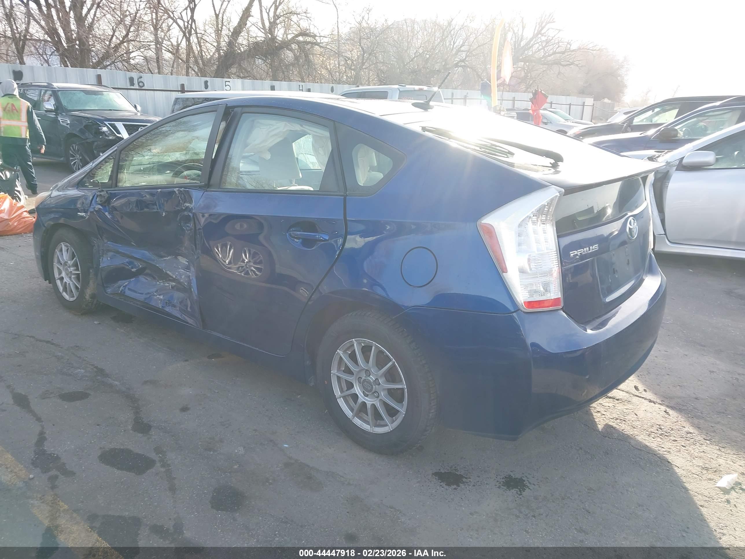 TOYOTA PRIUS image 3