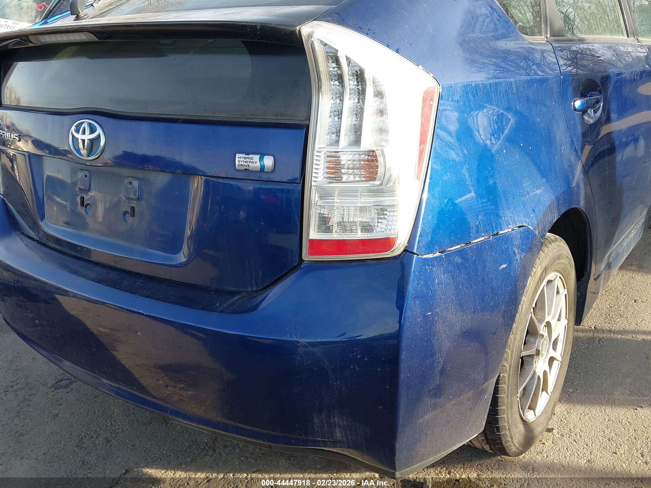 TOYOTA PRIUS image 6