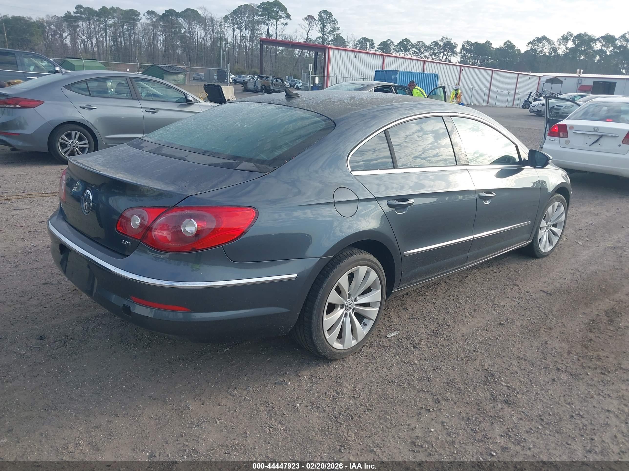 VOLKSWAGEN CC image 4