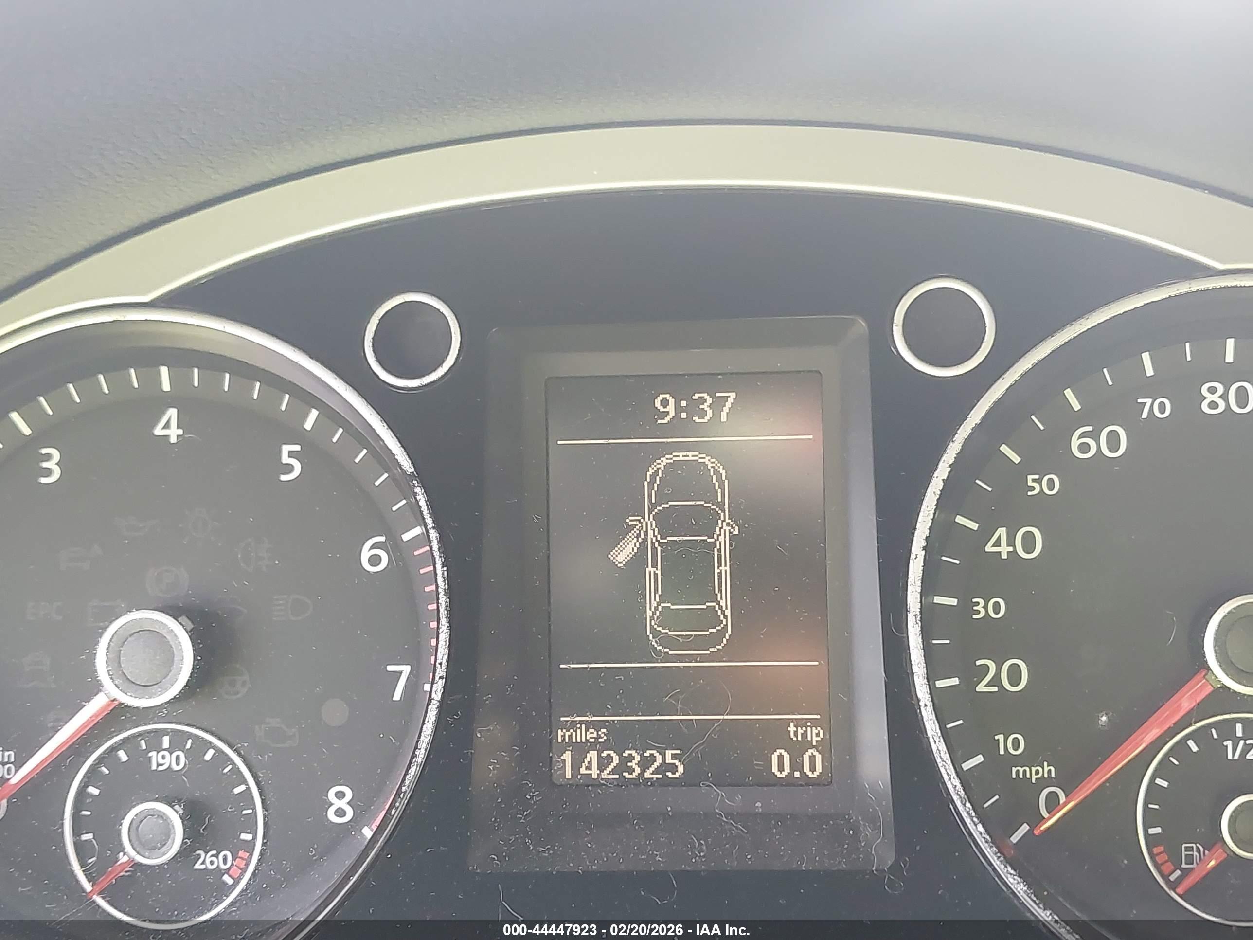 VOLKSWAGEN CC image 7