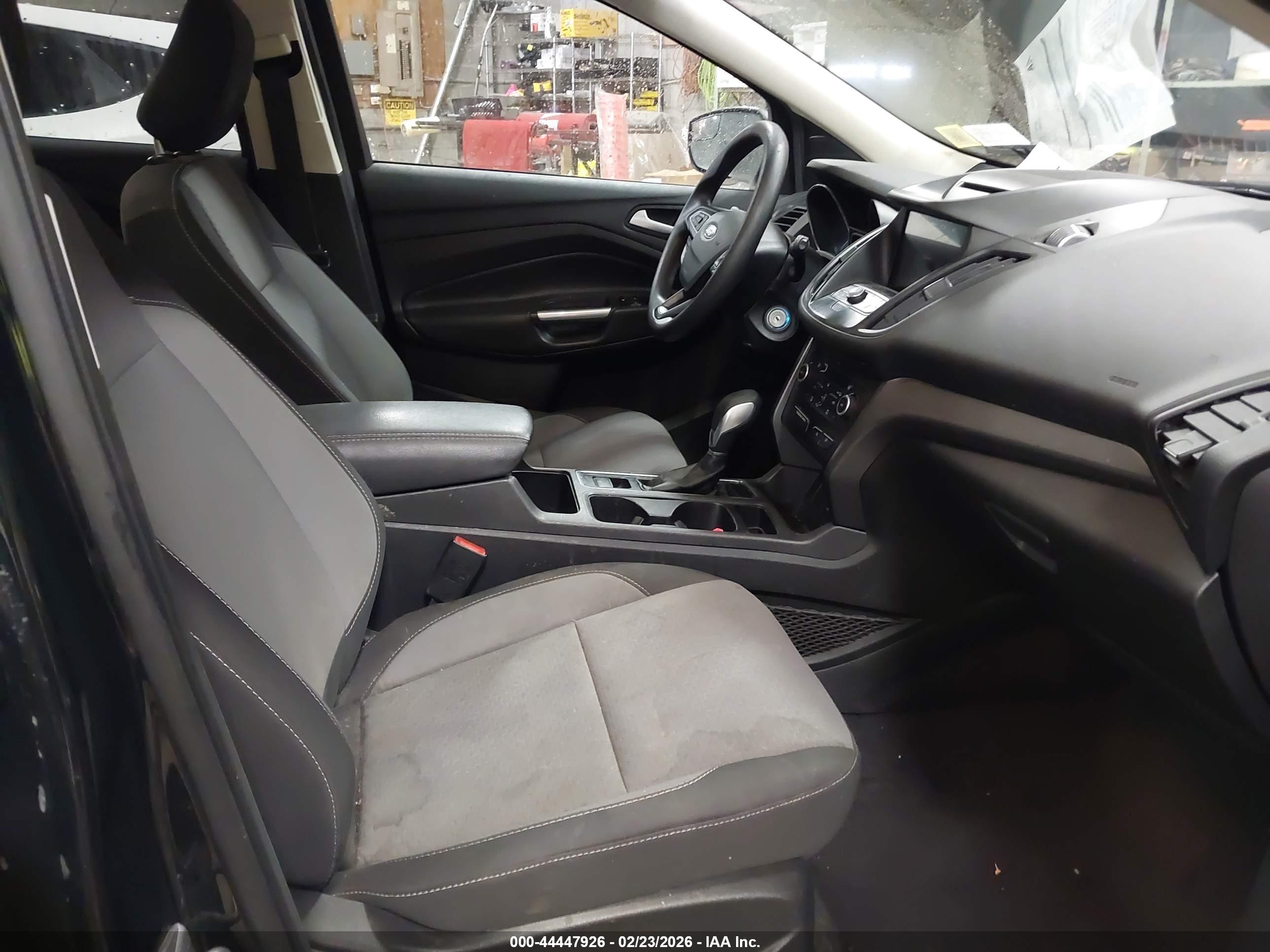 FORD ESCAPE image 5