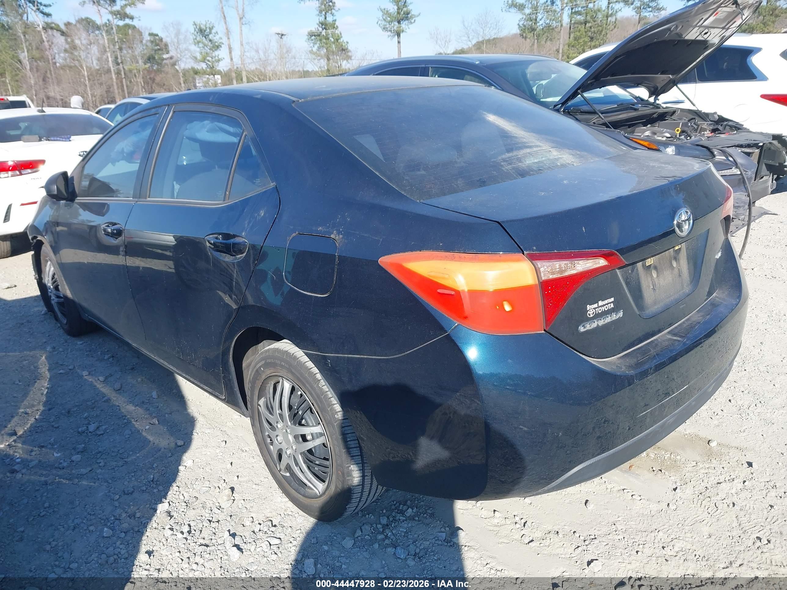 TOYOTA COROLLA image 3