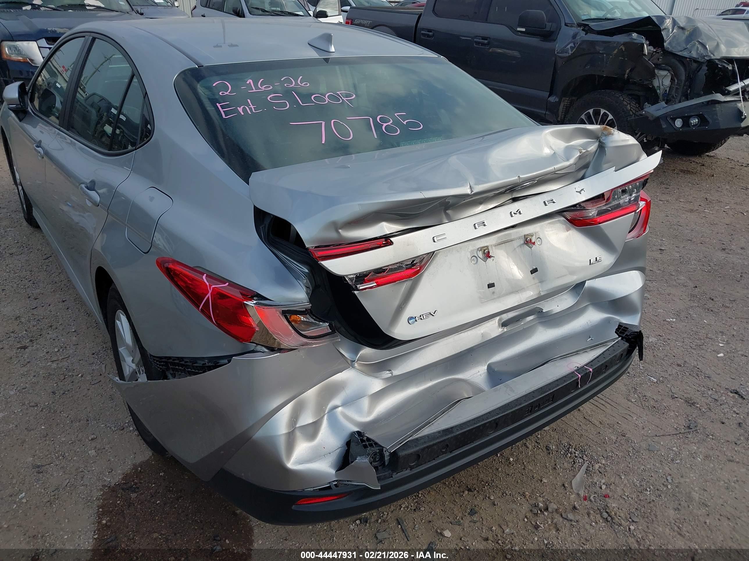 TOYOTA CAMRY image 6