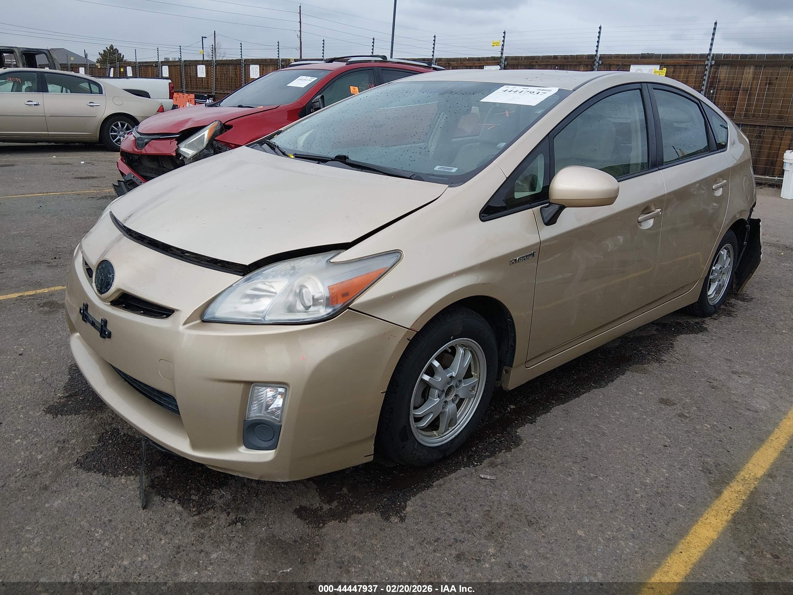 TOYOTA PRIUS image 2