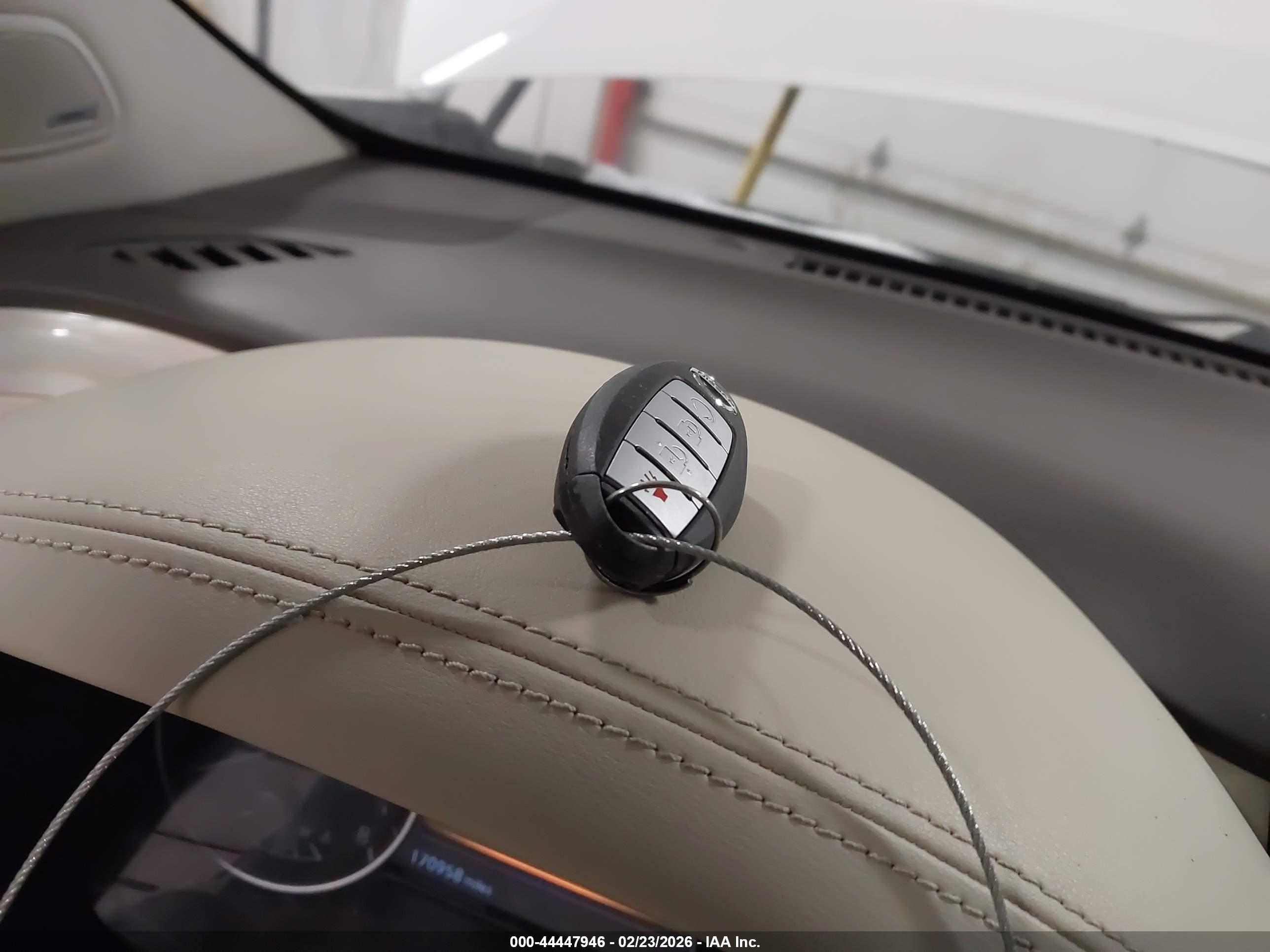 NISSAN MURANO image 11