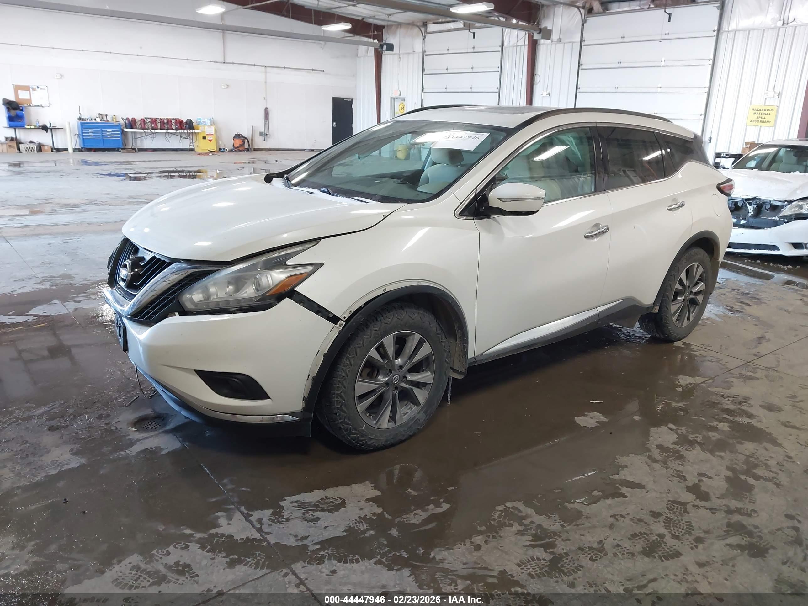 NISSAN MURANO image 2