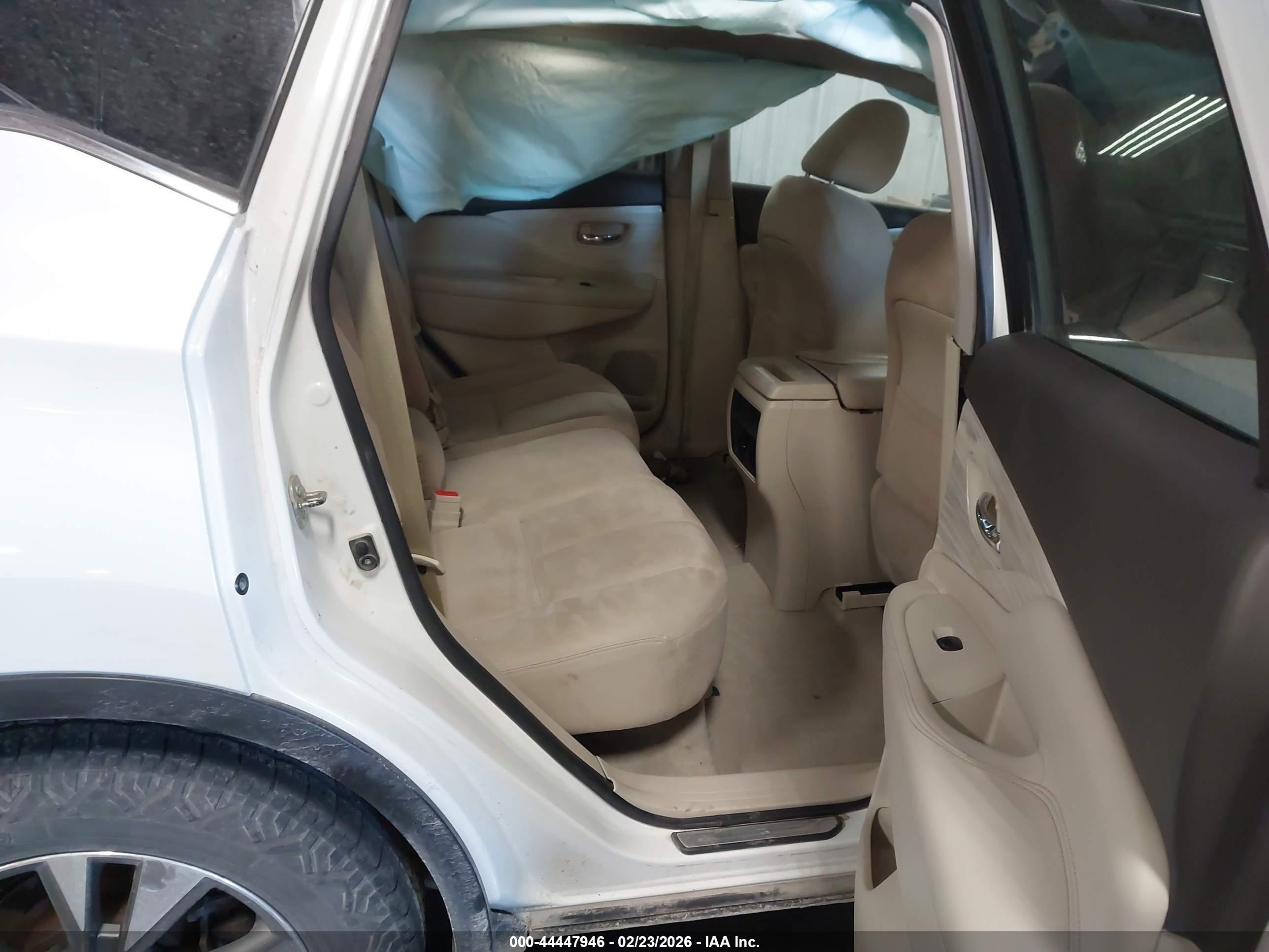 NISSAN MURANO image 8