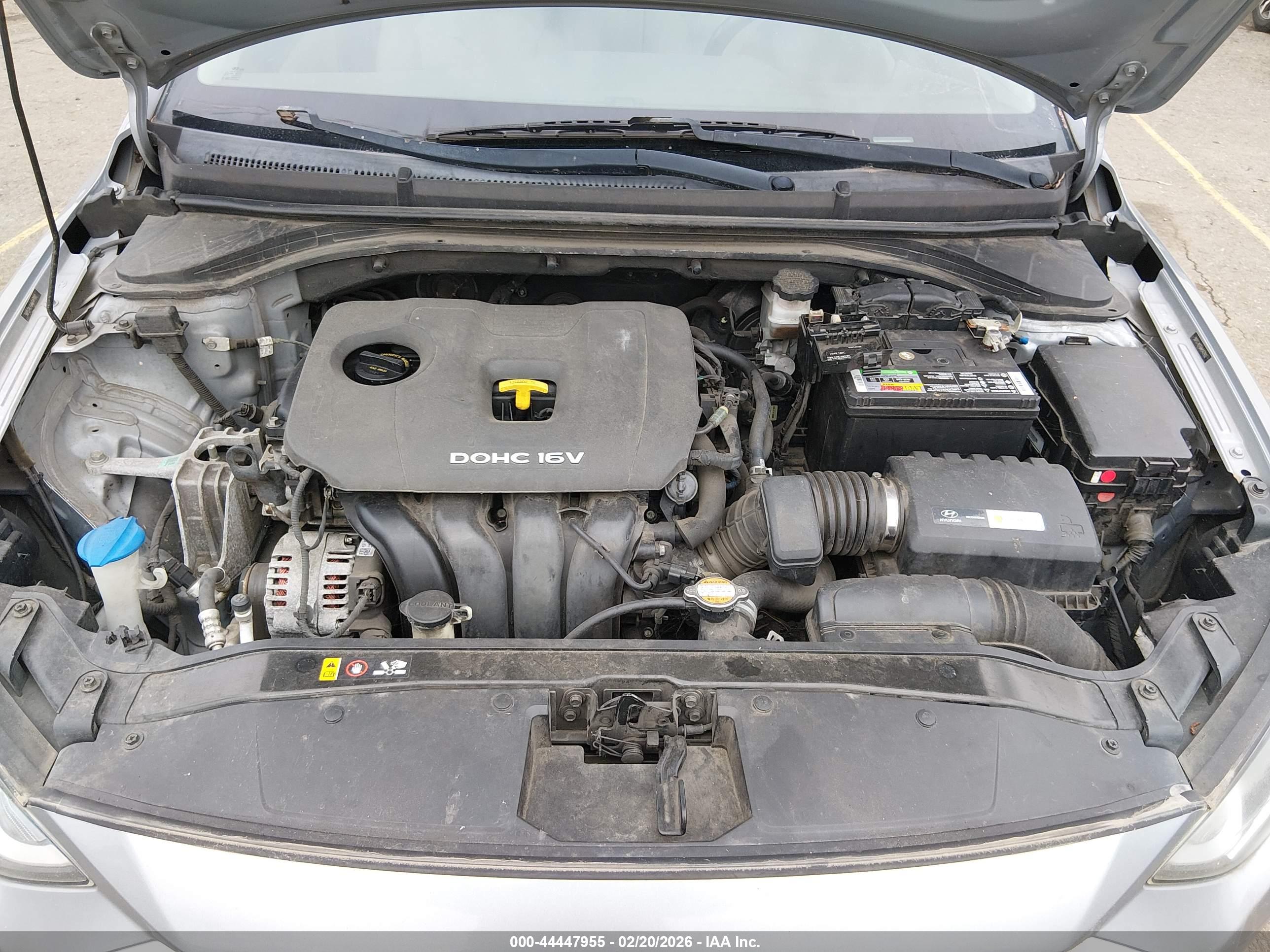HYUNDAI ELANTRA image 10