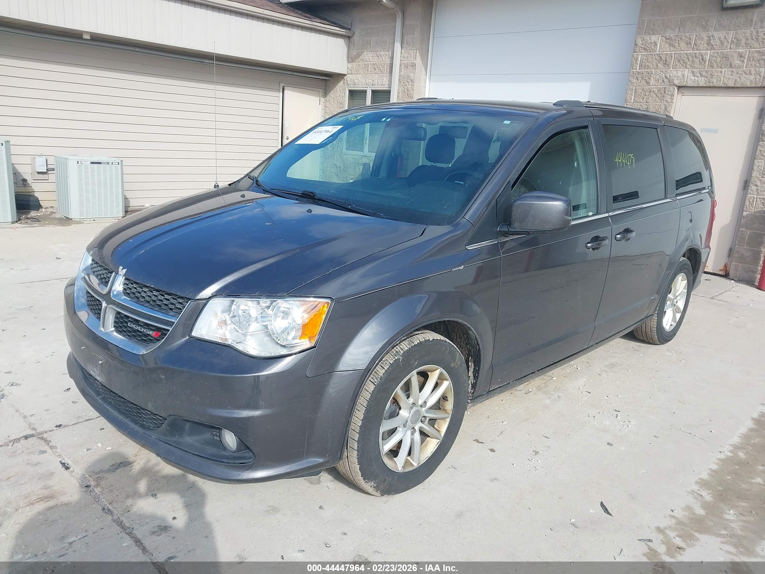 DODGE GRAND image 2