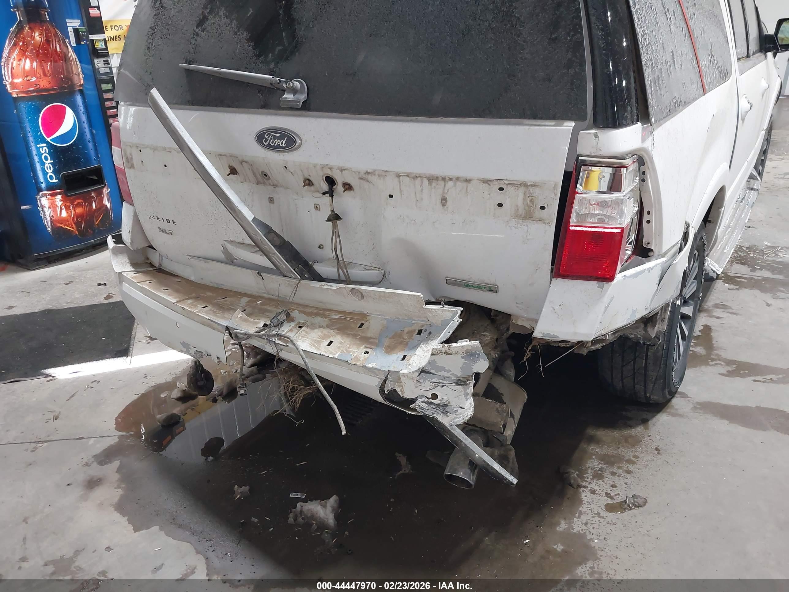 FORD EXPEDITION image 6