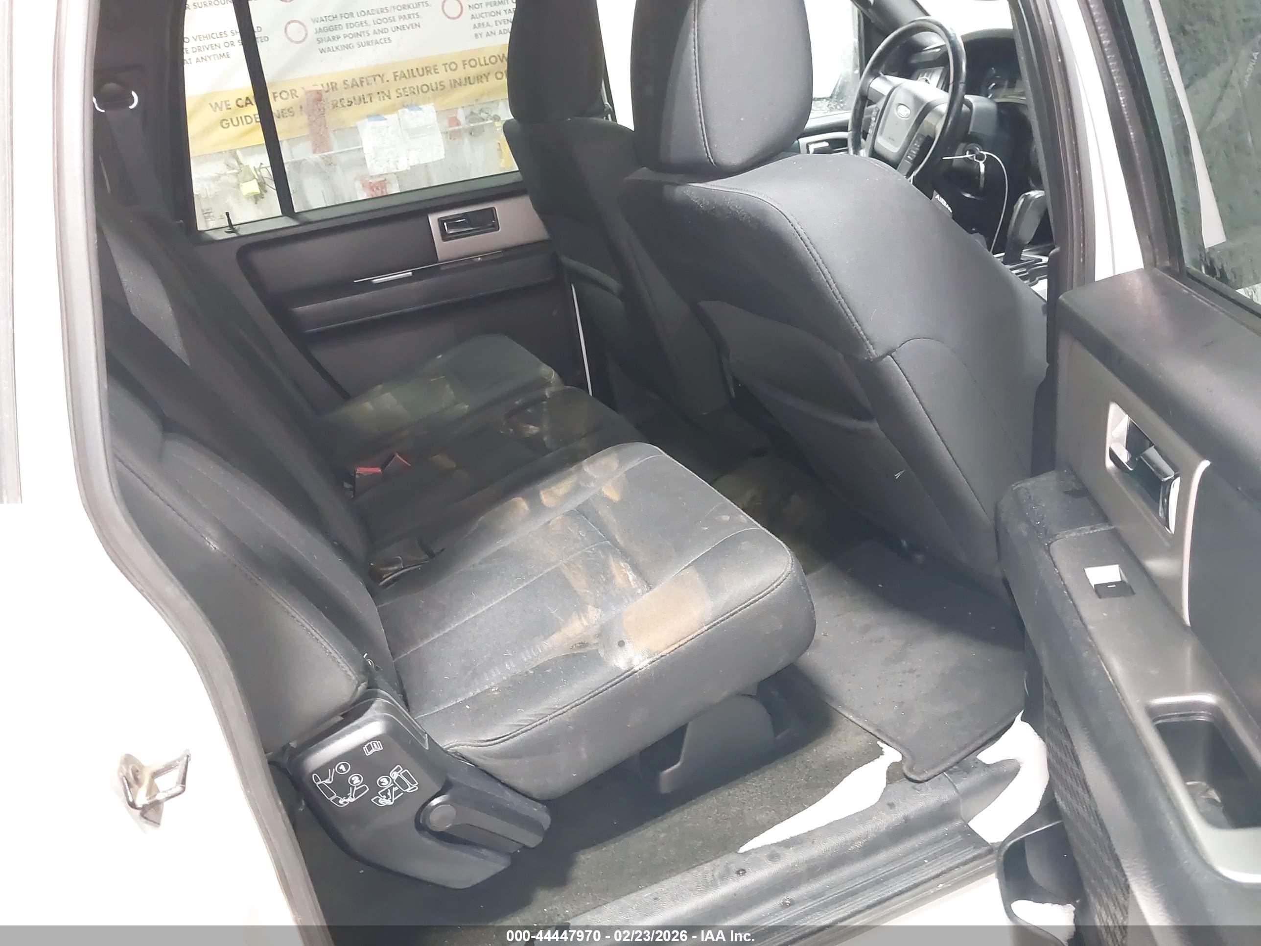FORD EXPEDITION image 8