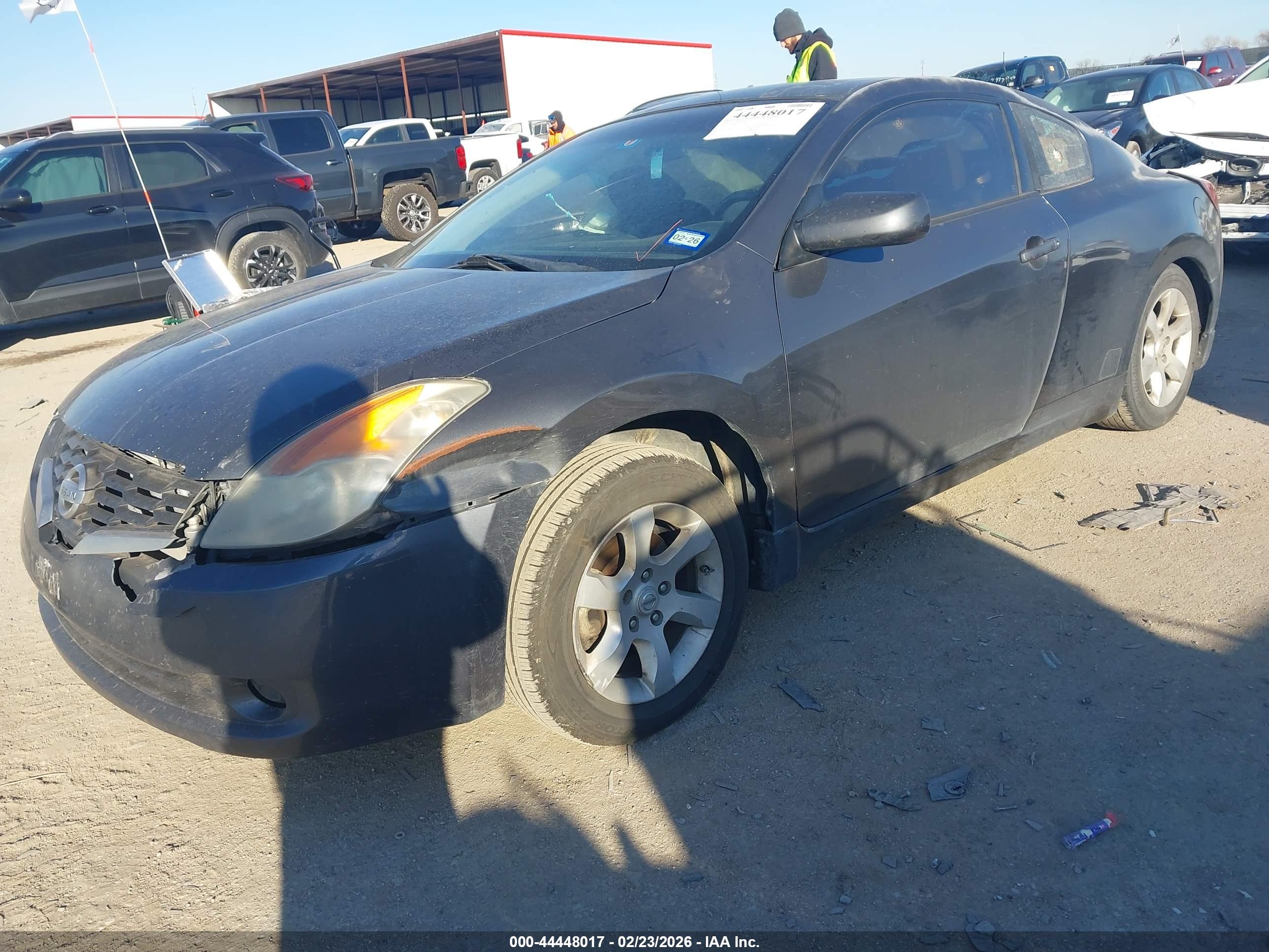 NISSAN ALTIMA image 2