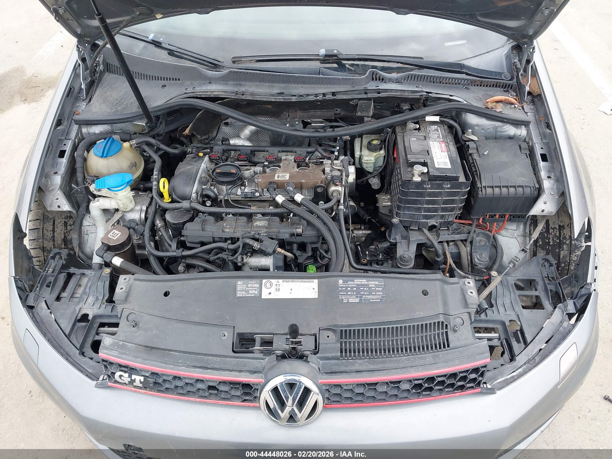 VOLKSWAGEN GTI image 10