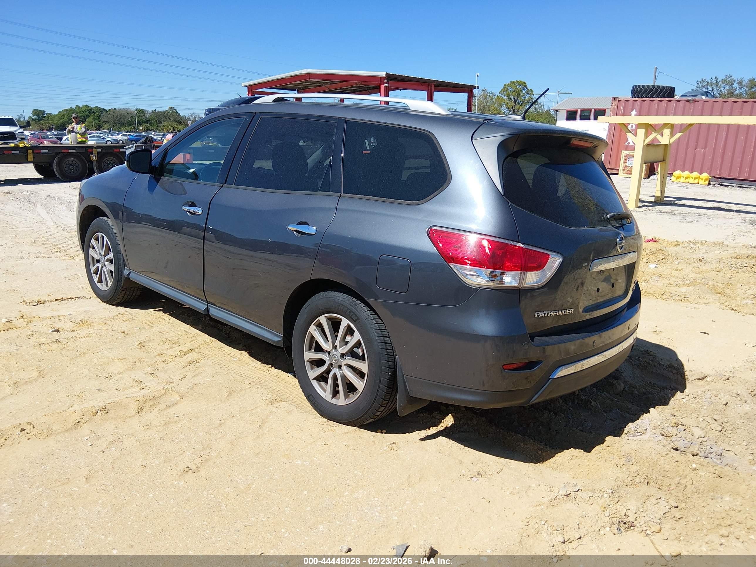 NISSAN PATHFINDER image 3