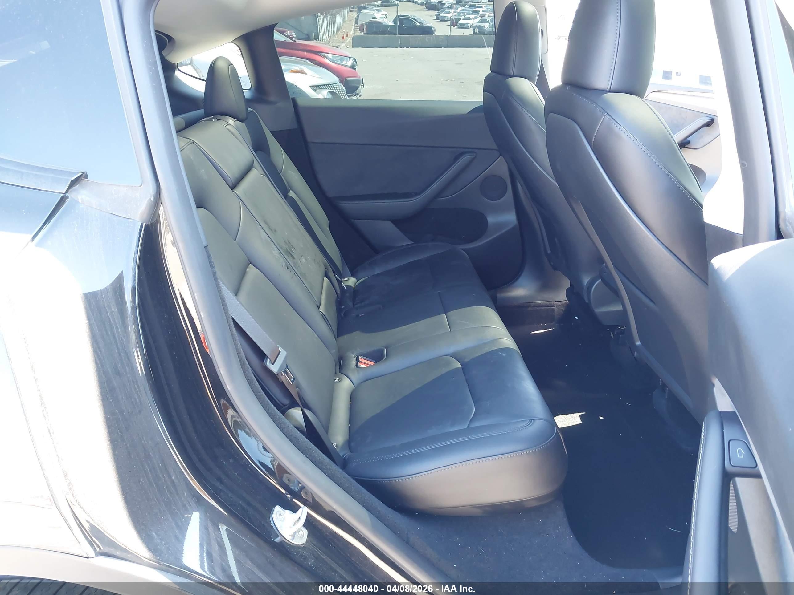 TESLA MODEL image 8