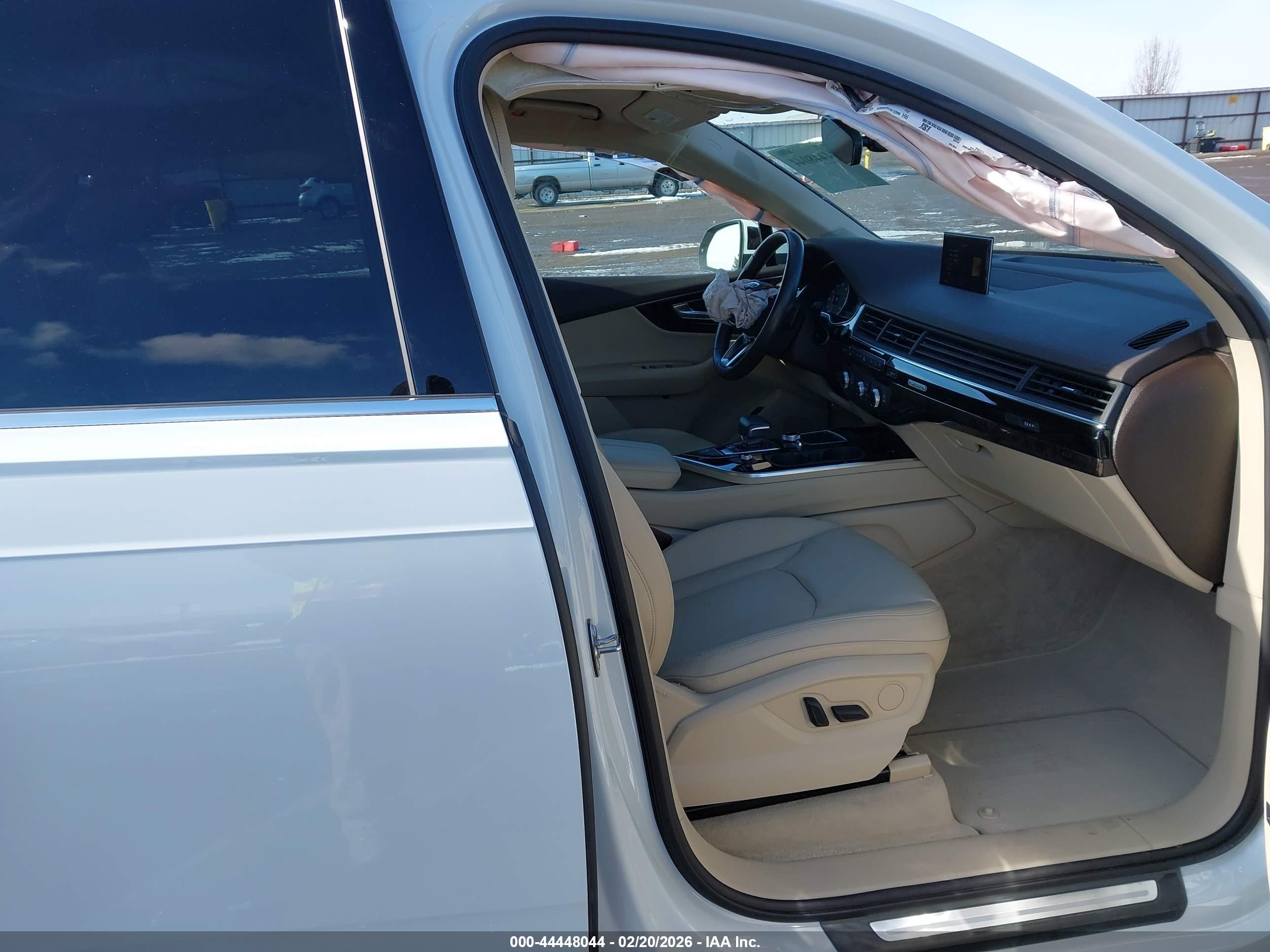 AUDI Q7 image 5
