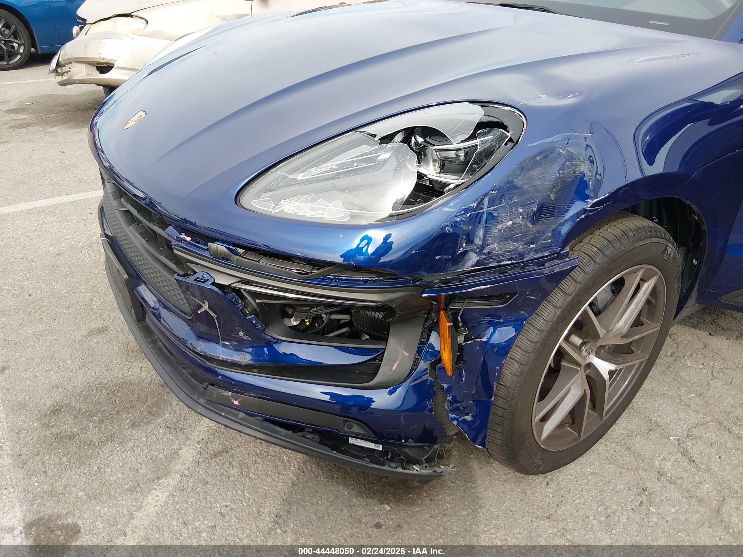 PORSCHE MACAN image 6