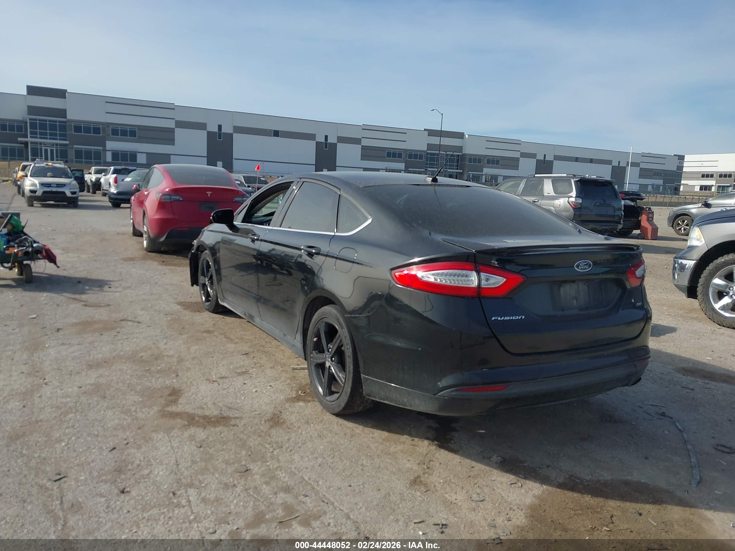 FORD FUSION image 3