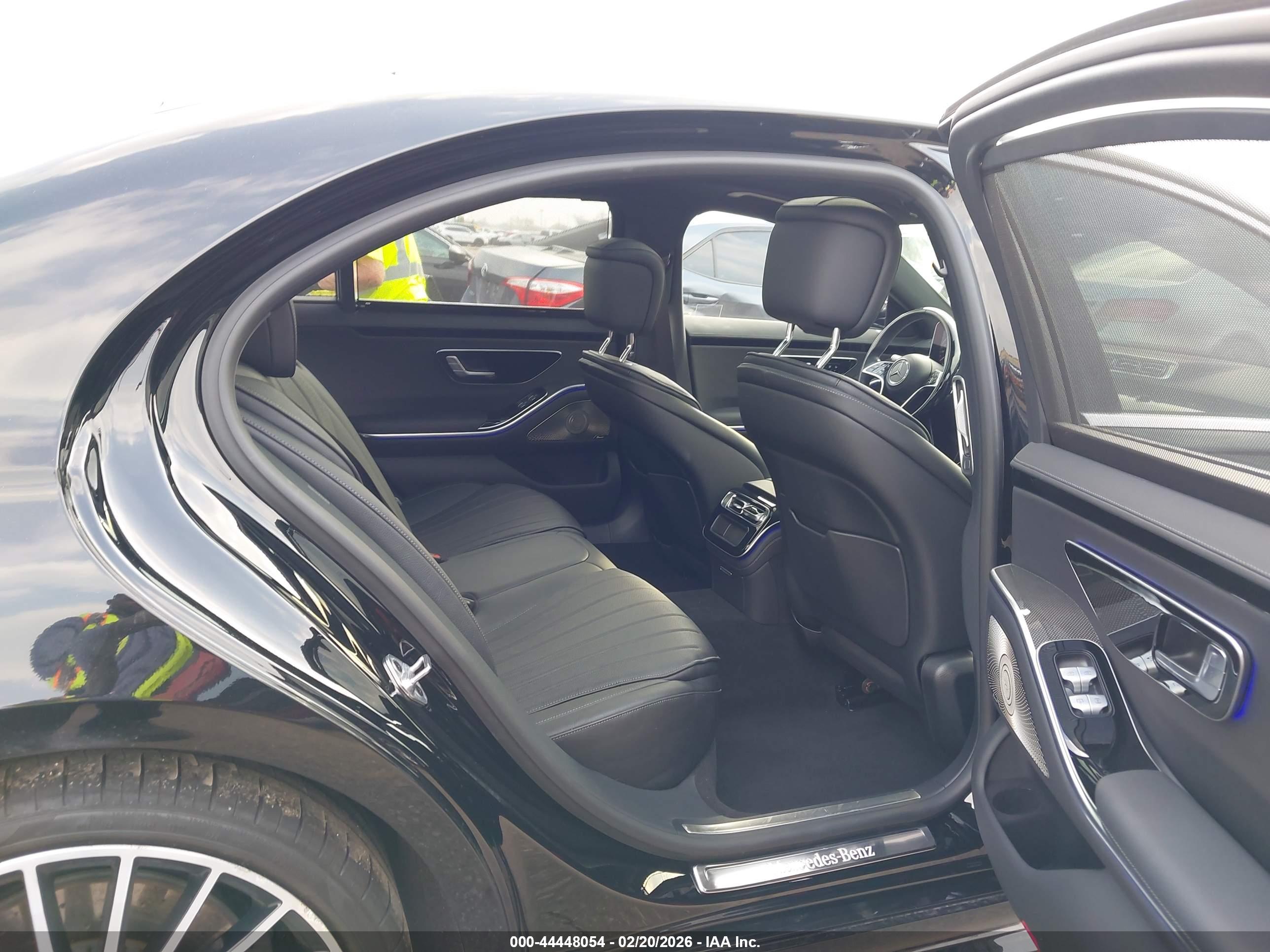 MERCEDES-BENZ S image 8