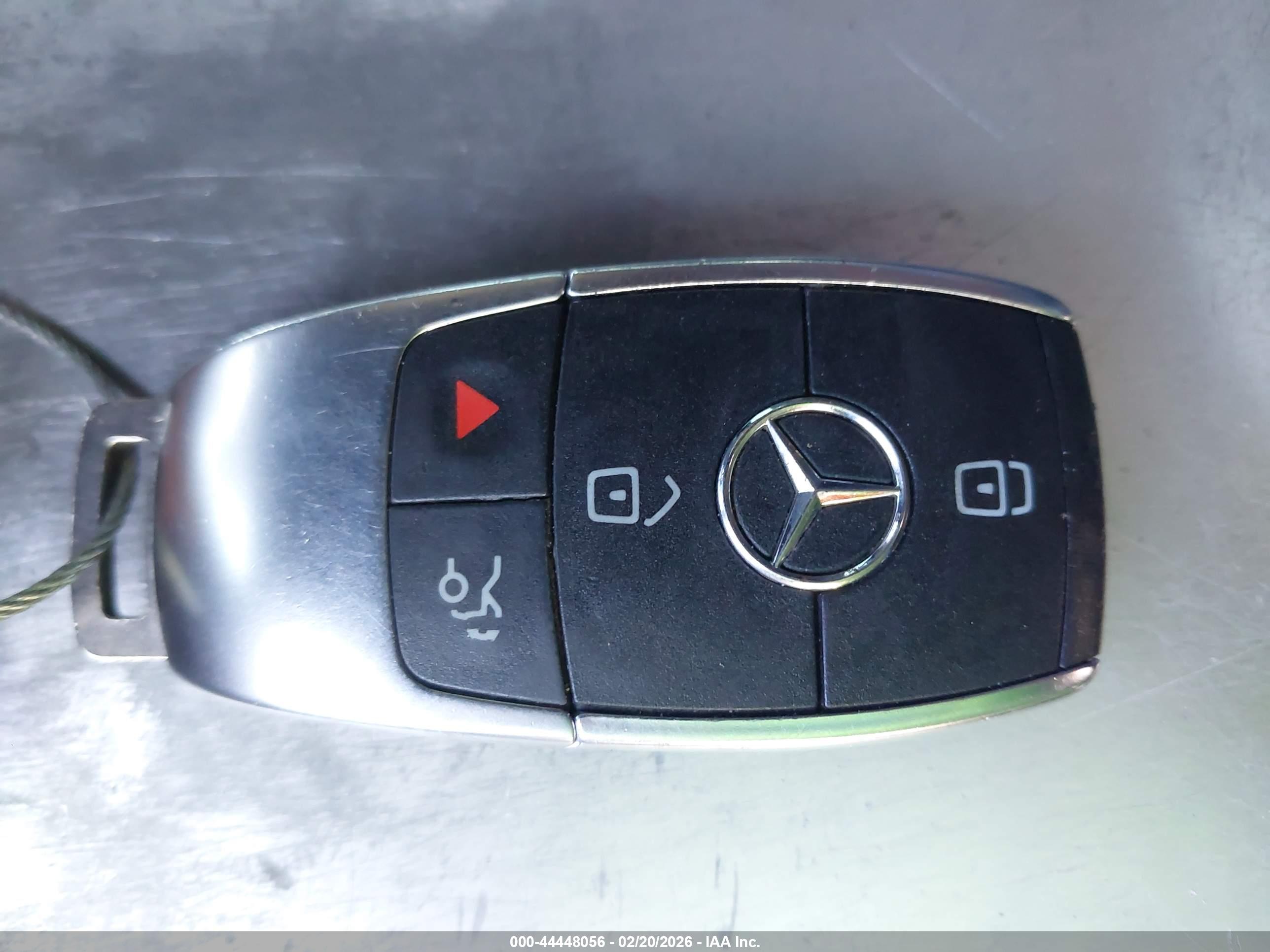 MERCEDES-BENZ CLA image 11