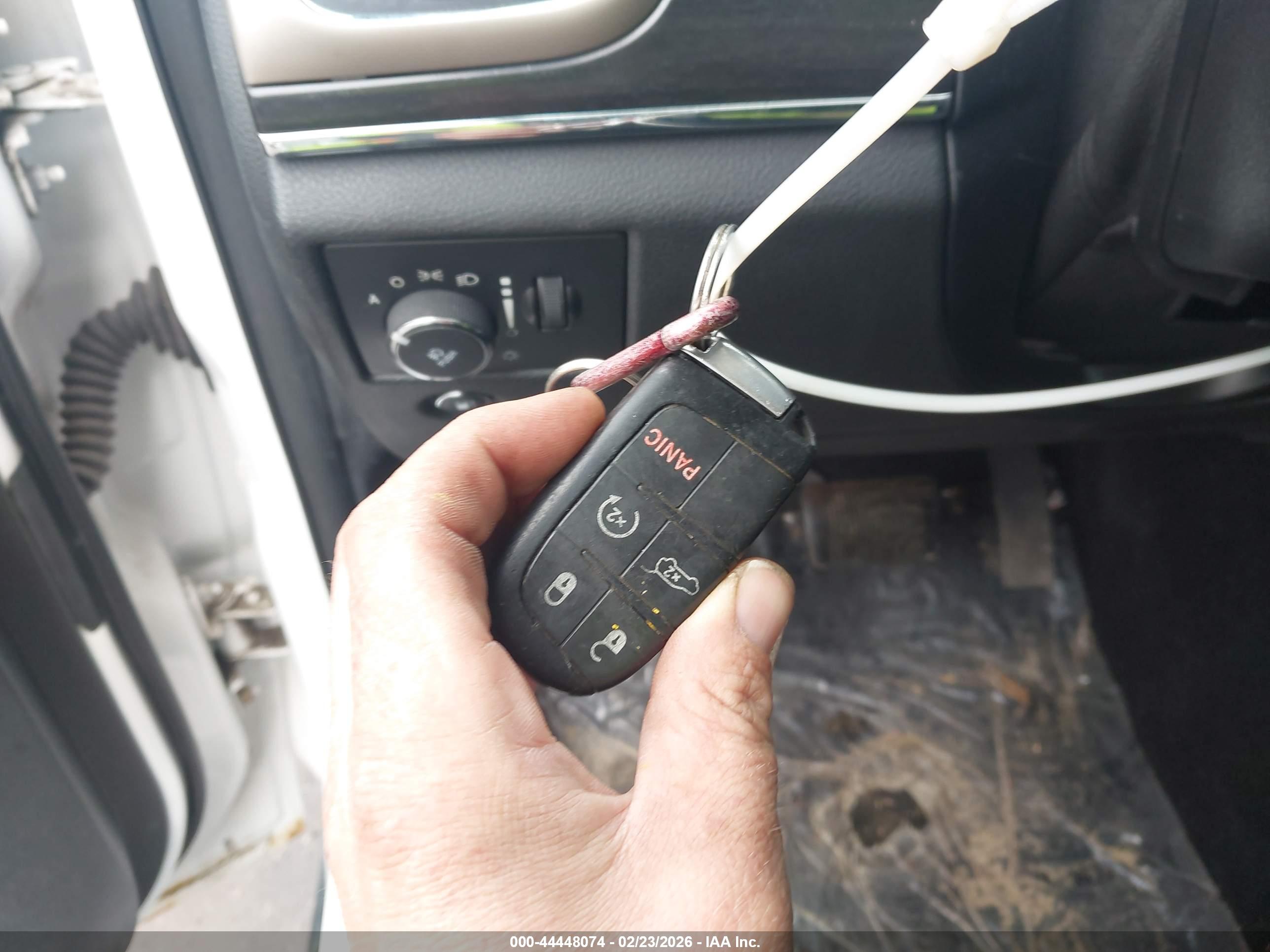 JEEP GRAND image 11