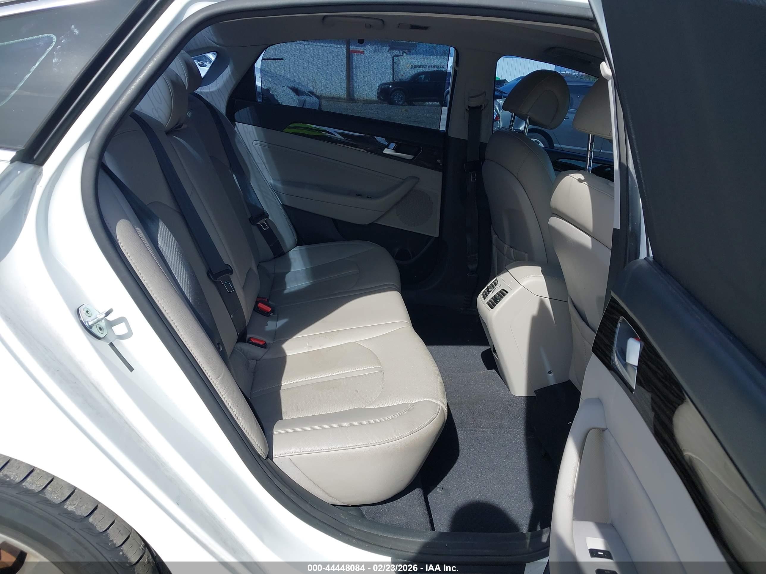 HYUNDAI SONATA image 8