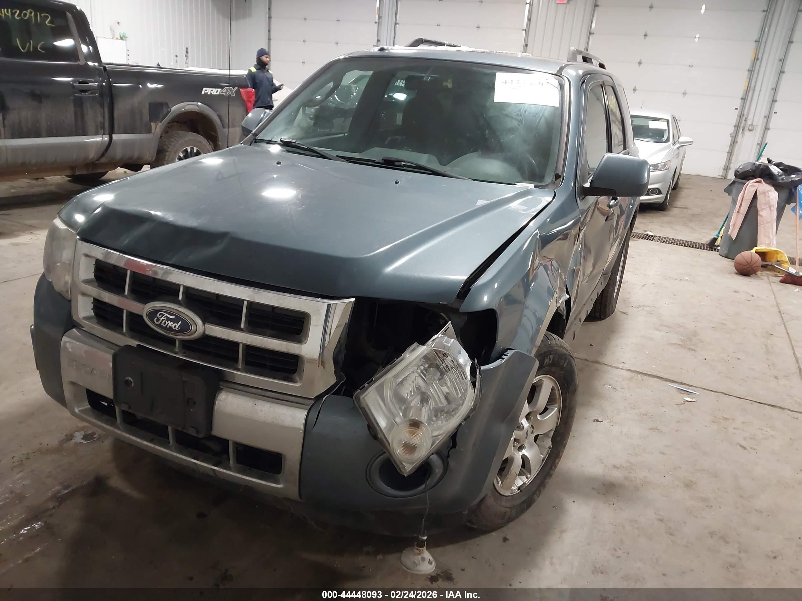 FORD ESCAPE image 6