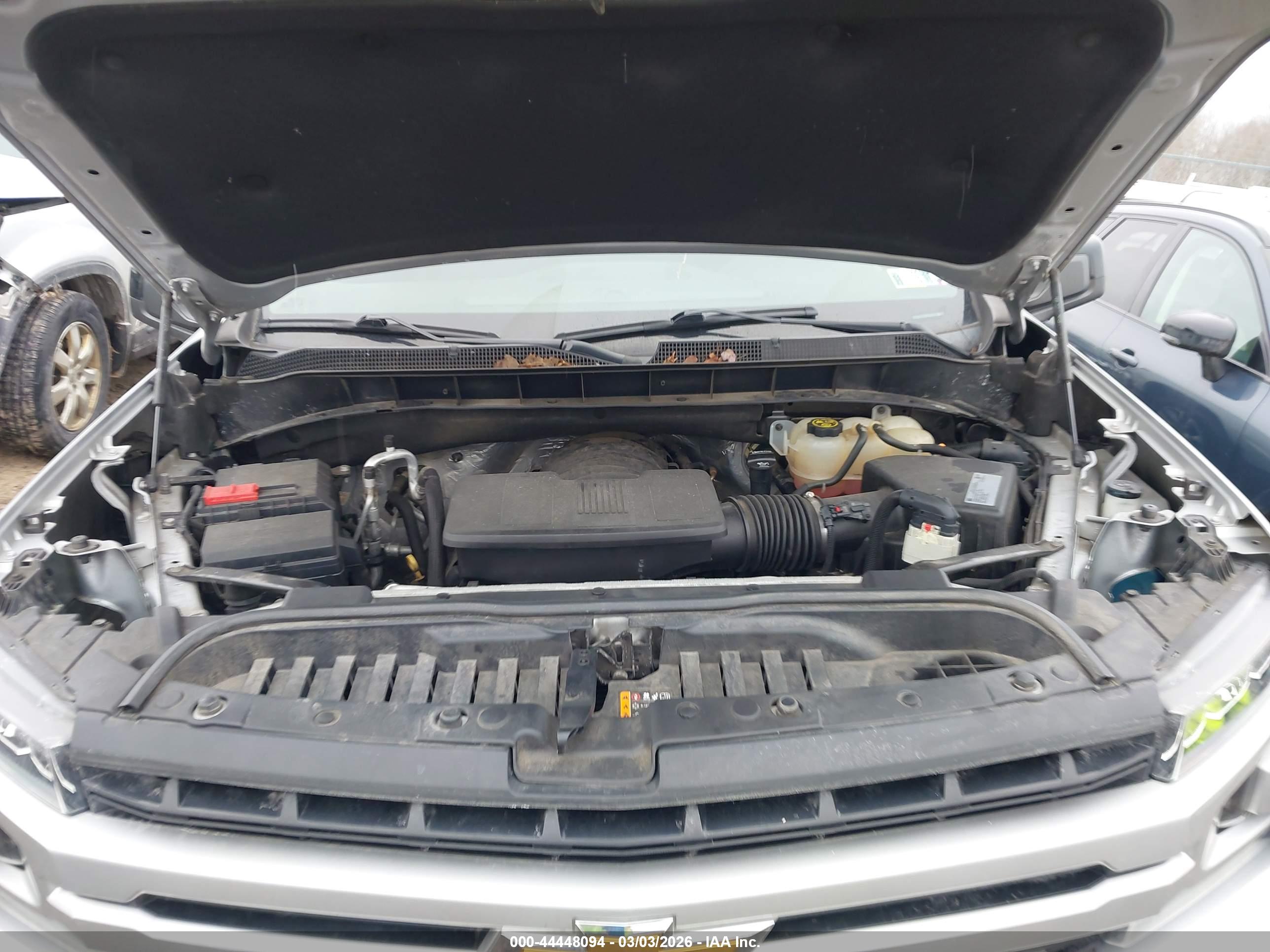 CHEVROLET SILVERADO image 10