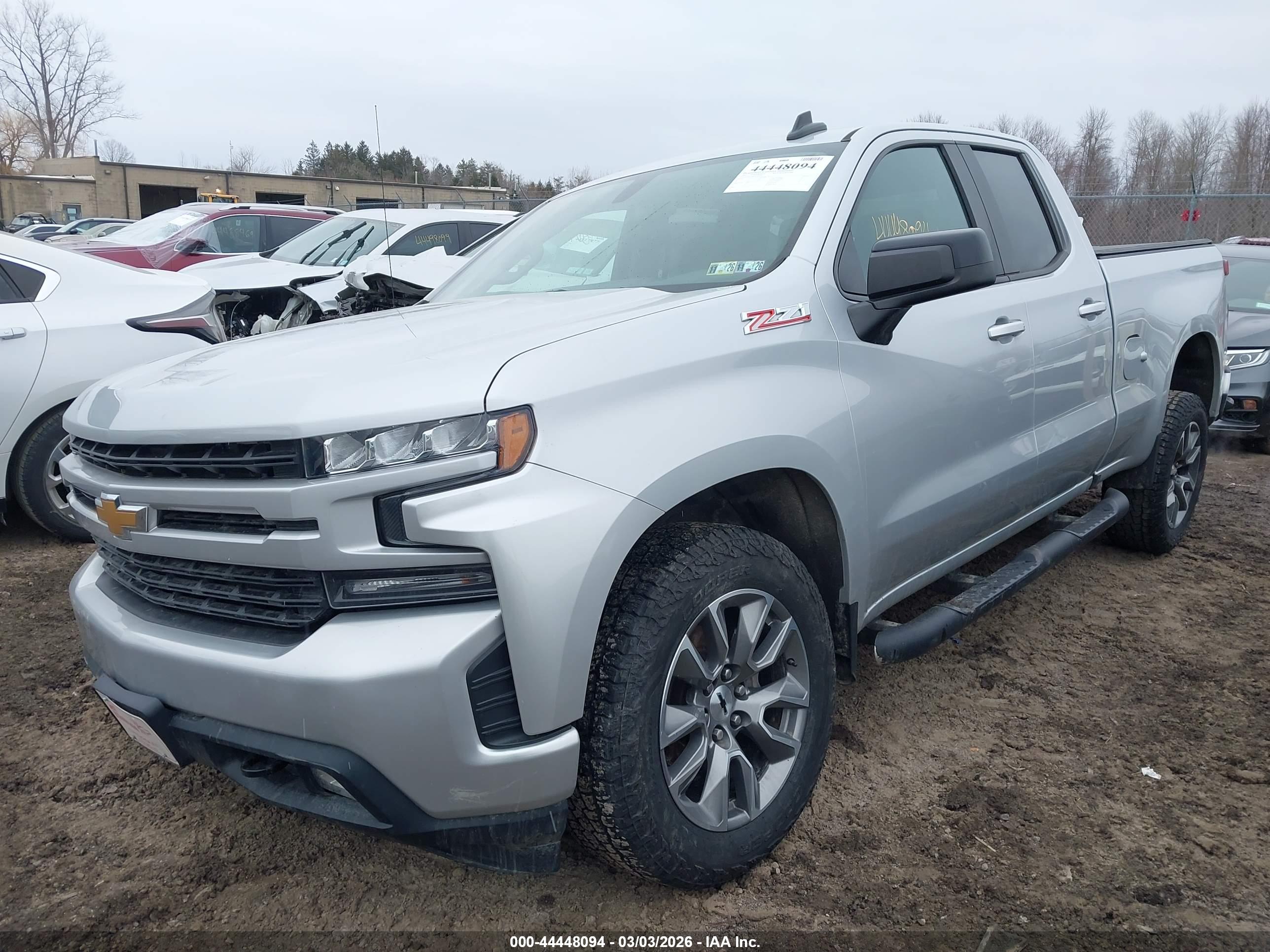 CHEVROLET SILVERADO image 2