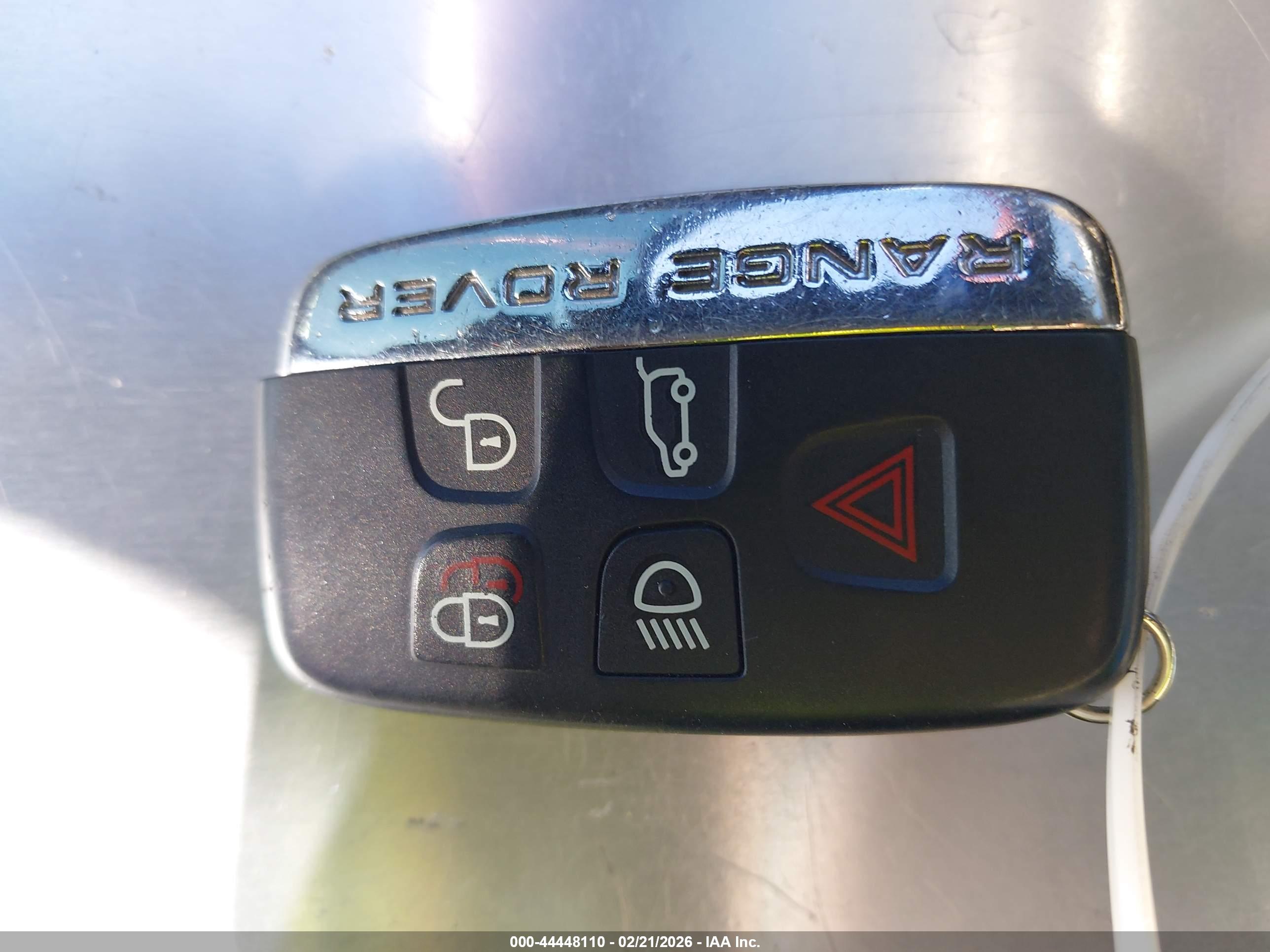 LAND ROVER image 11