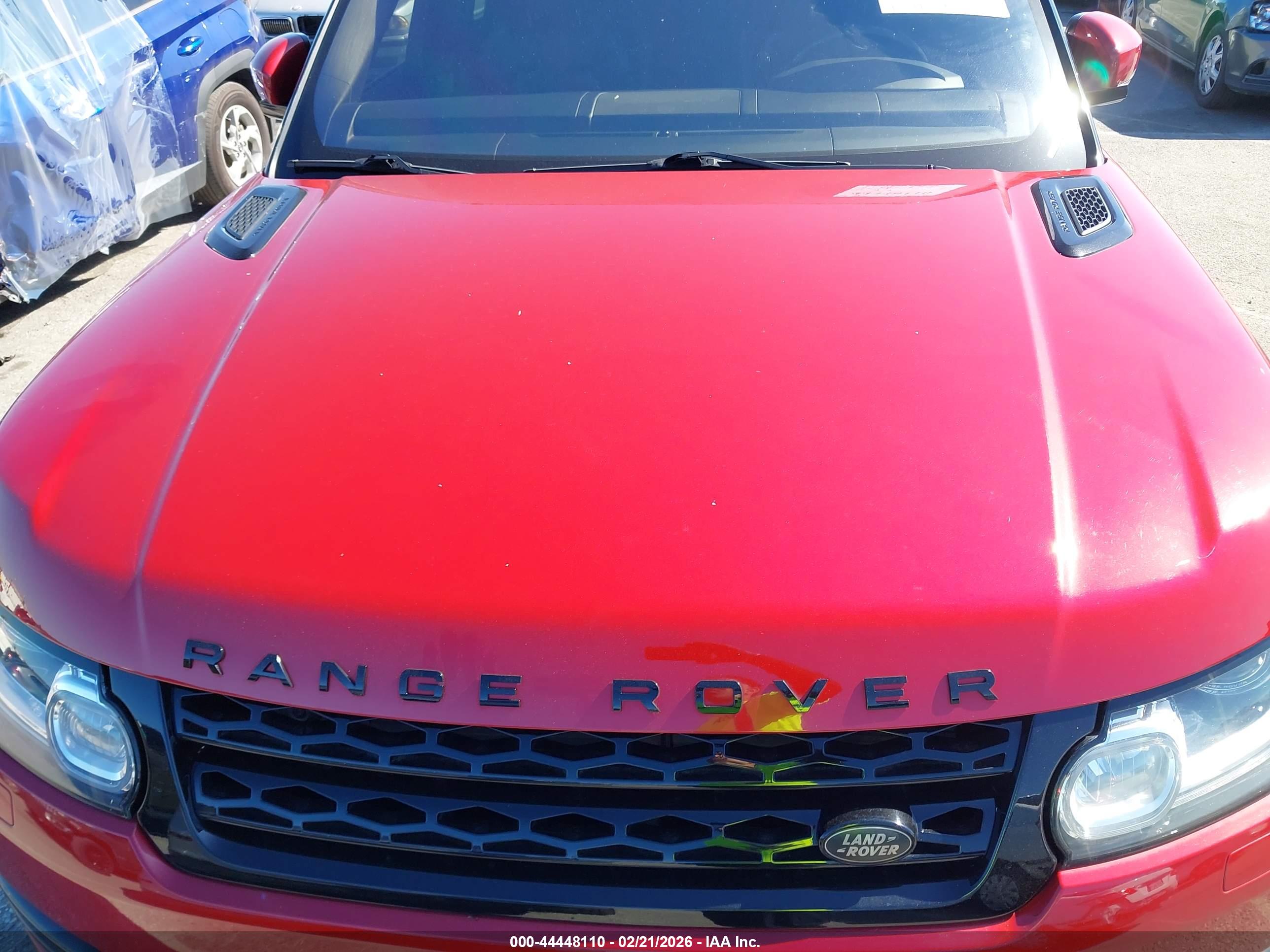 LAND ROVER image 6