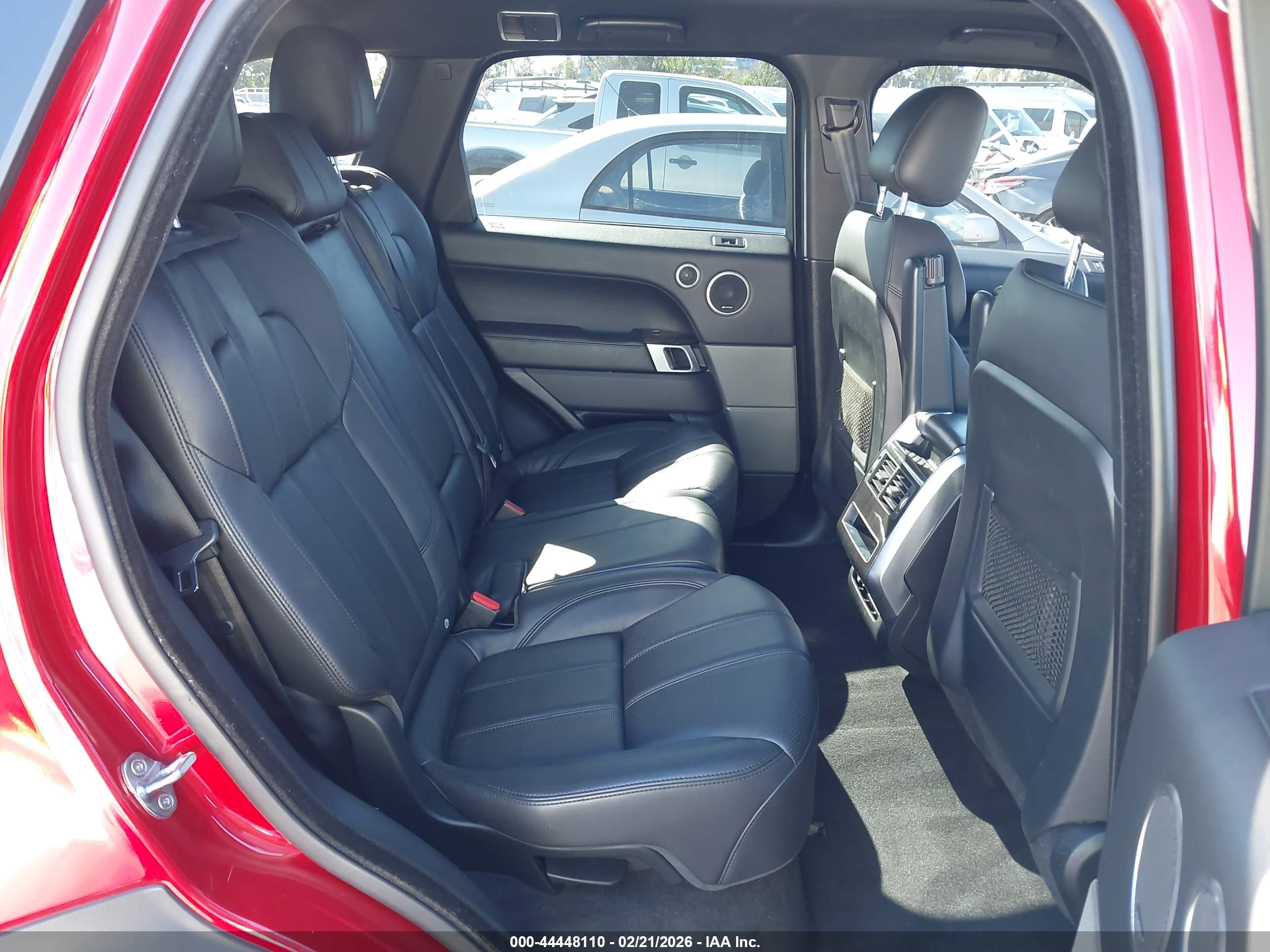 LAND ROVER image 8