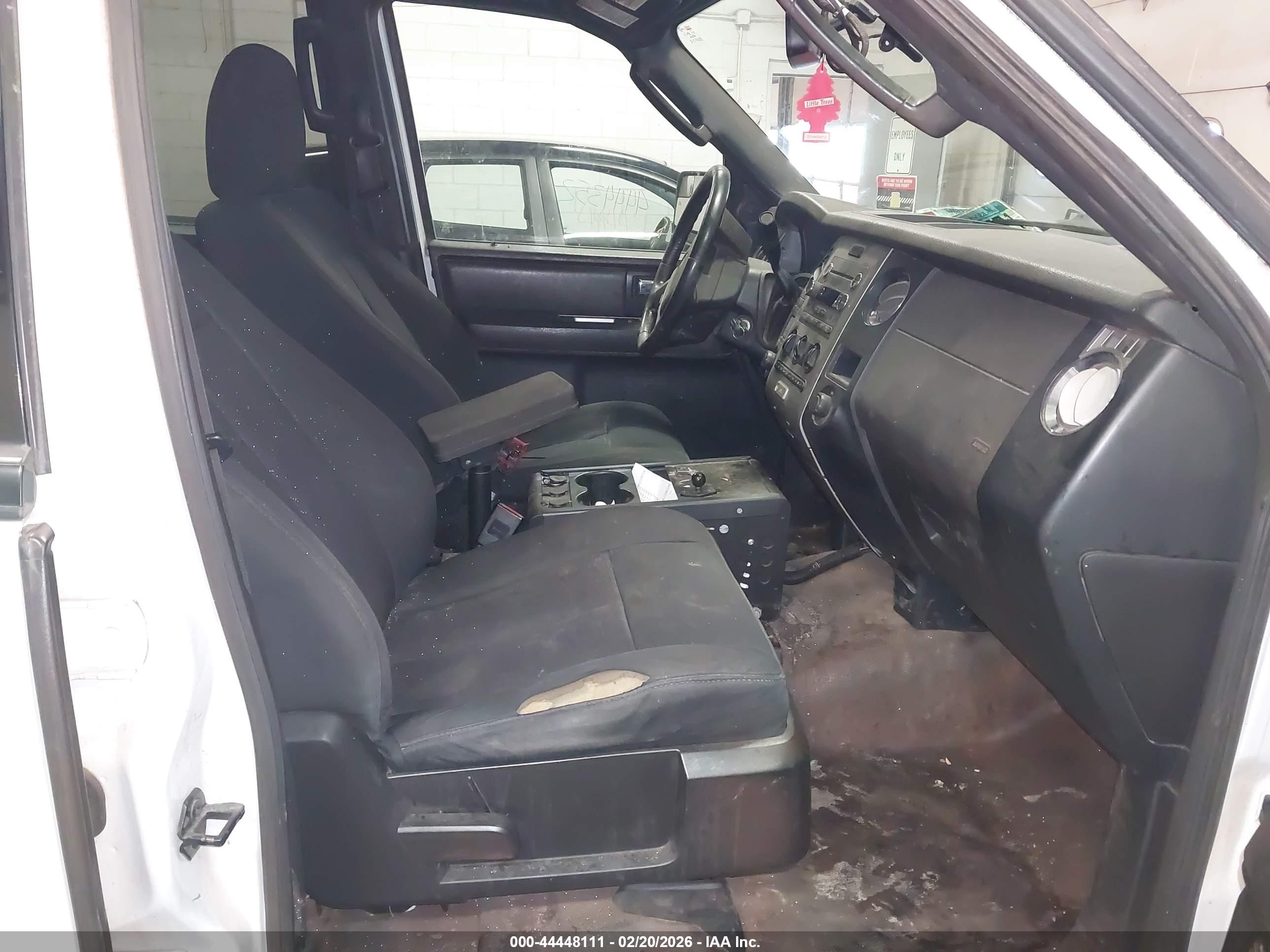 FORD EXPEDITION image 5