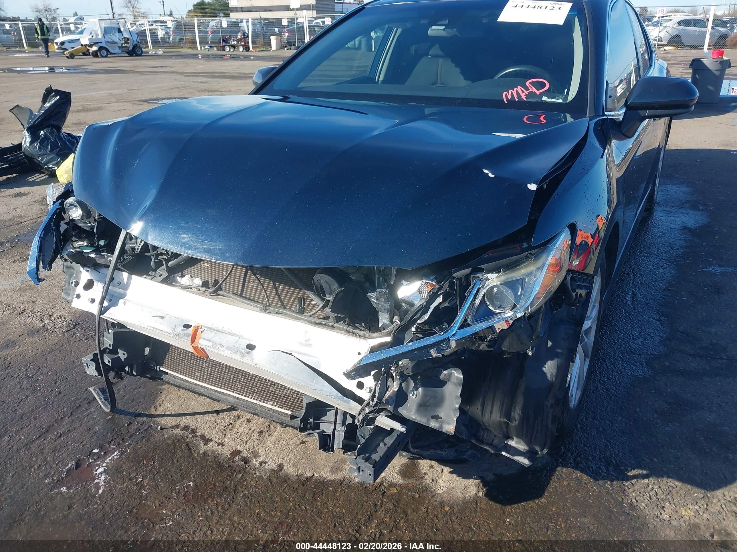 TOYOTA CAMRY image 6
