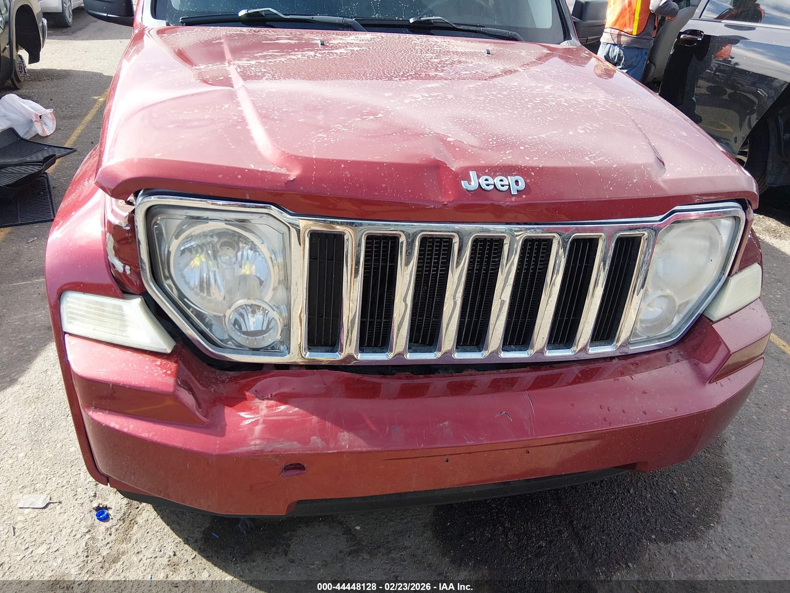 JEEP LIBERTY image 6