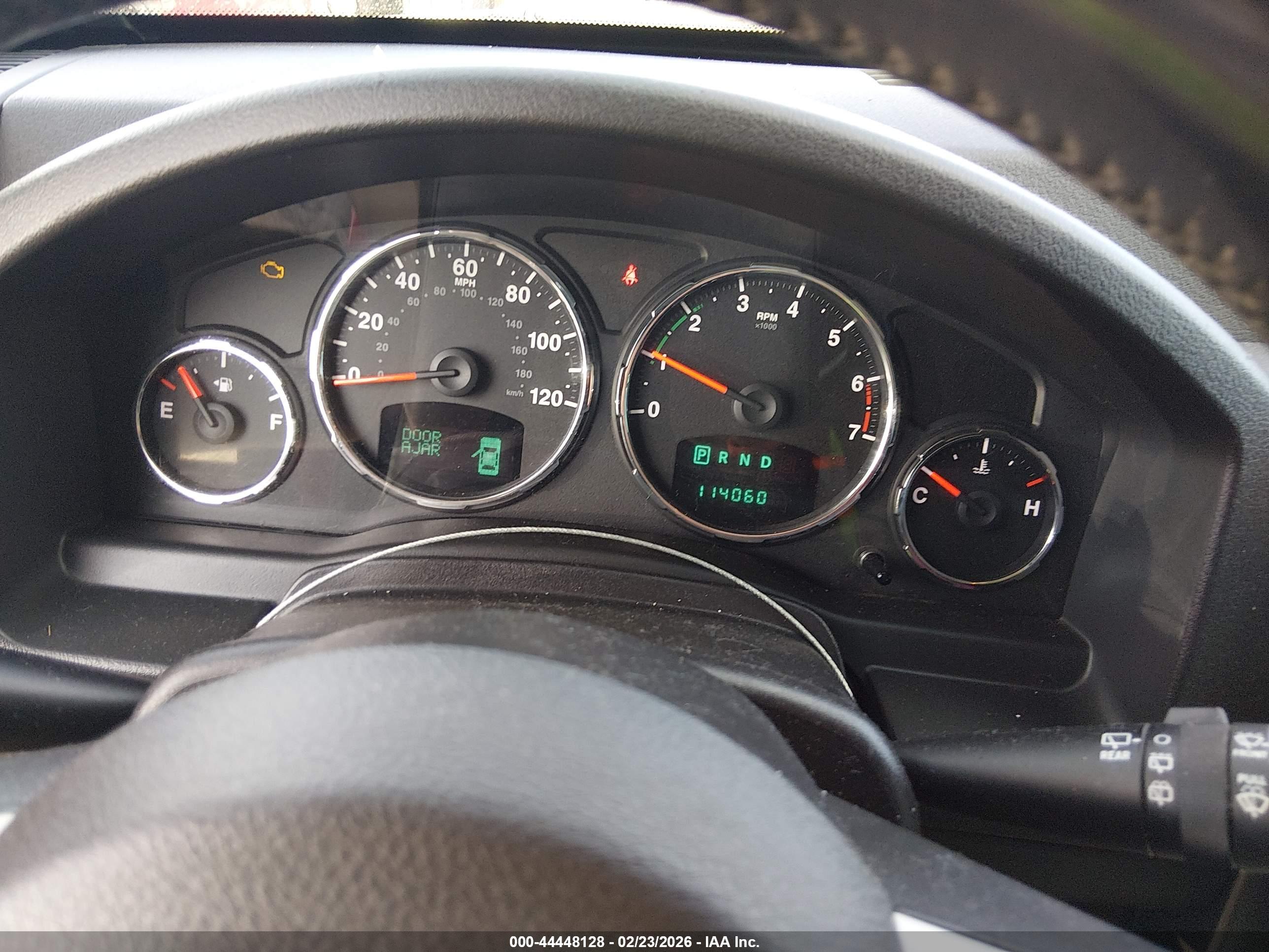 JEEP LIBERTY image 7