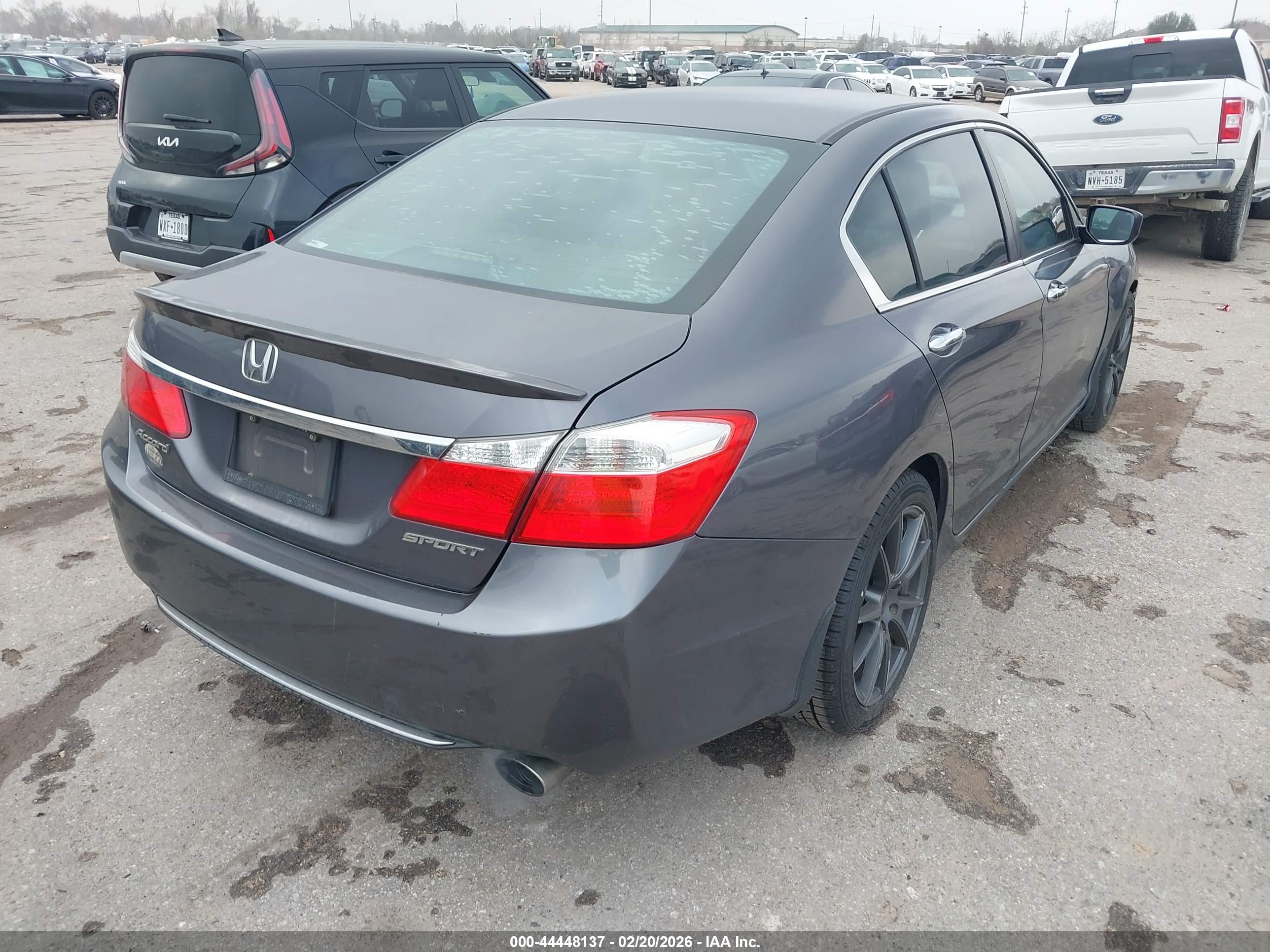 HONDA ACCORD image 4