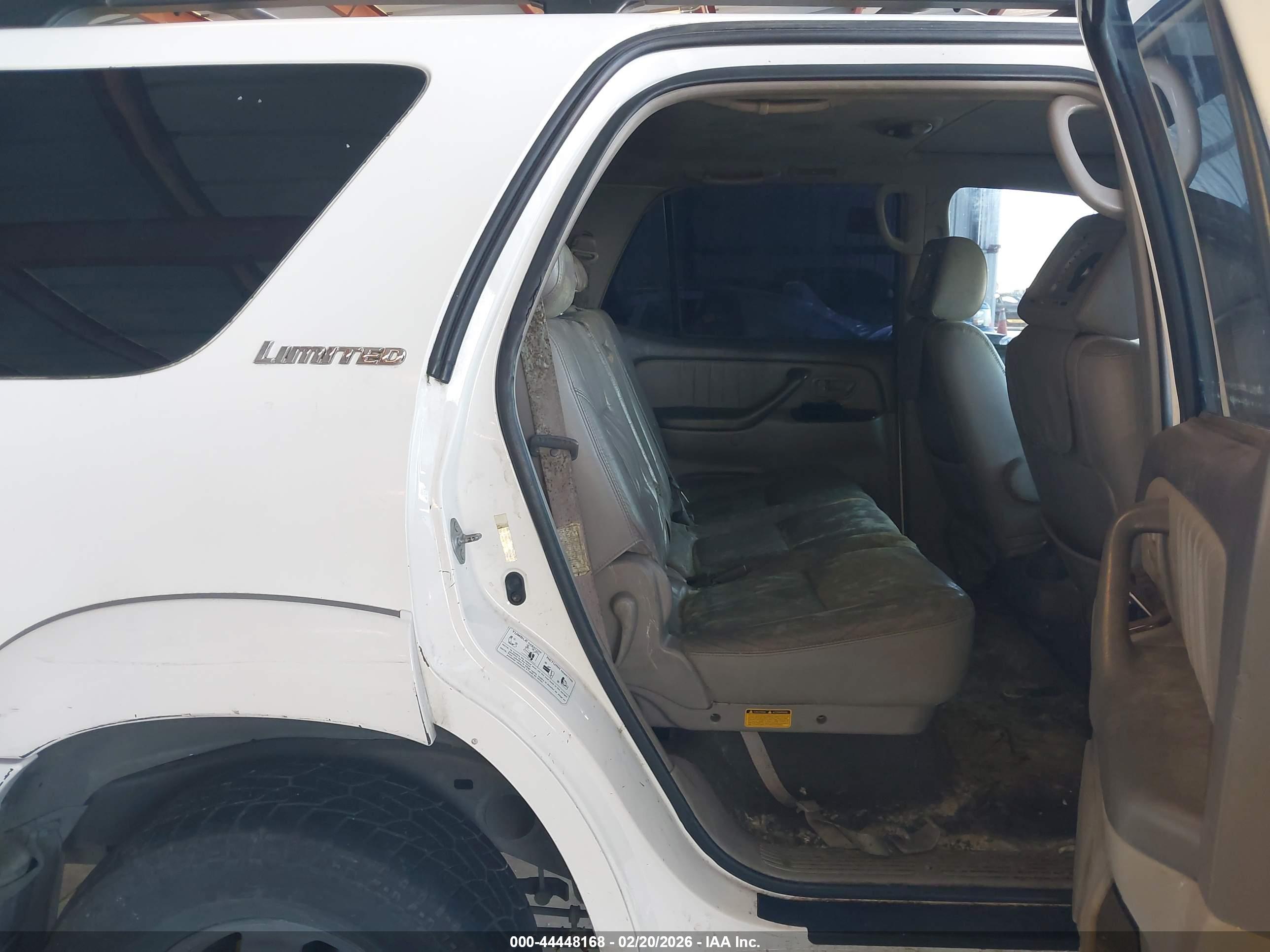 TOYOTA SEQUOIA image 8