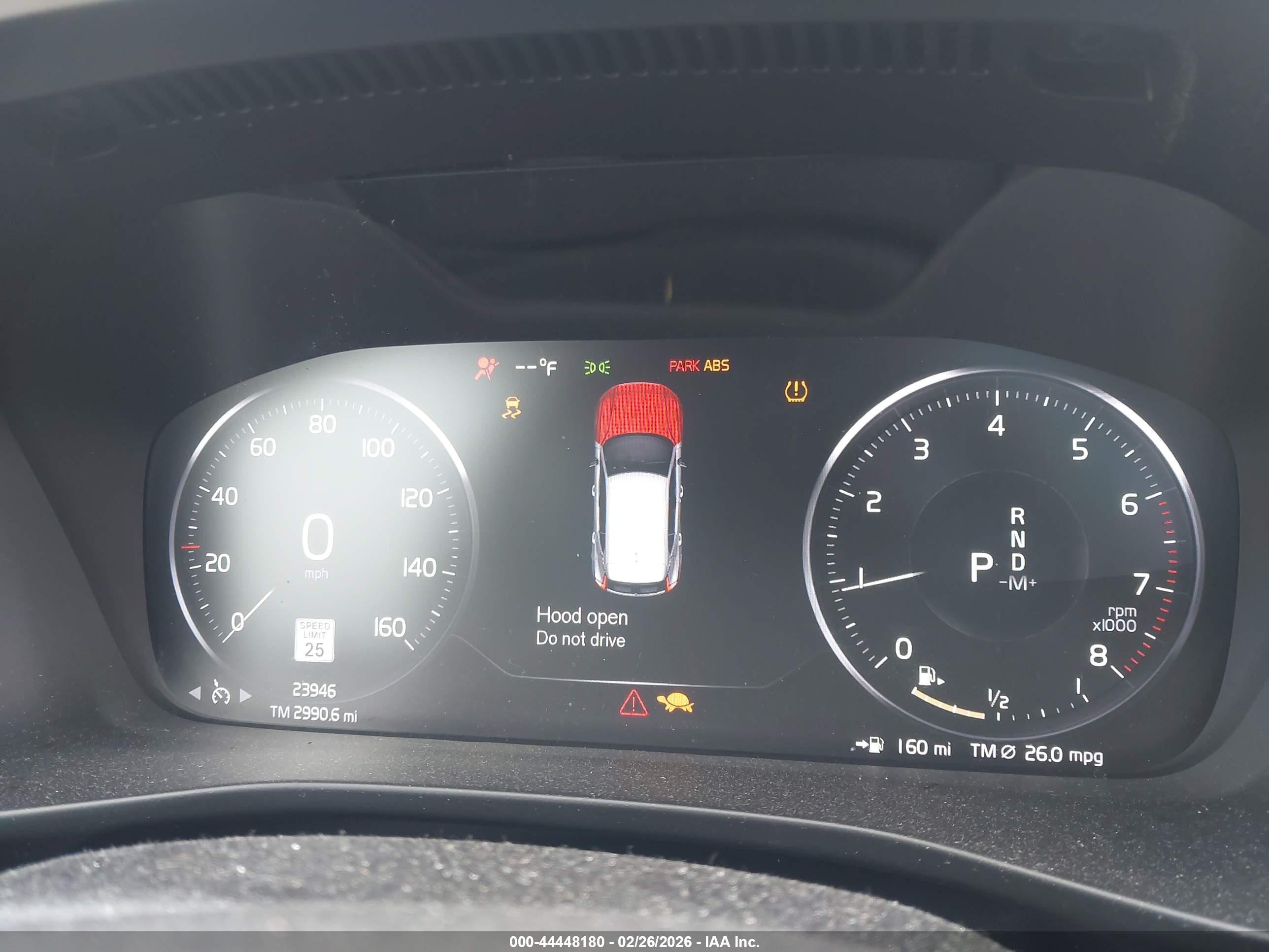 VOLVO XC40 image 7