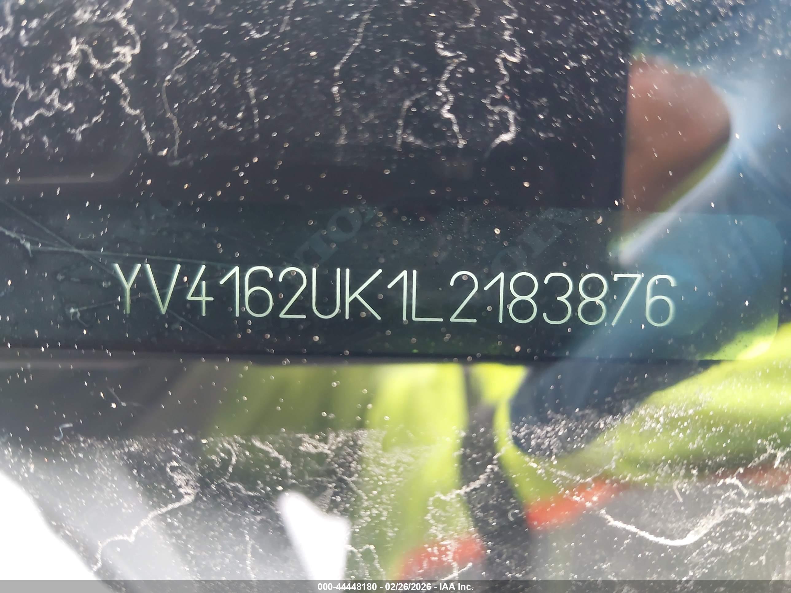 VOLVO XC40 image 9
