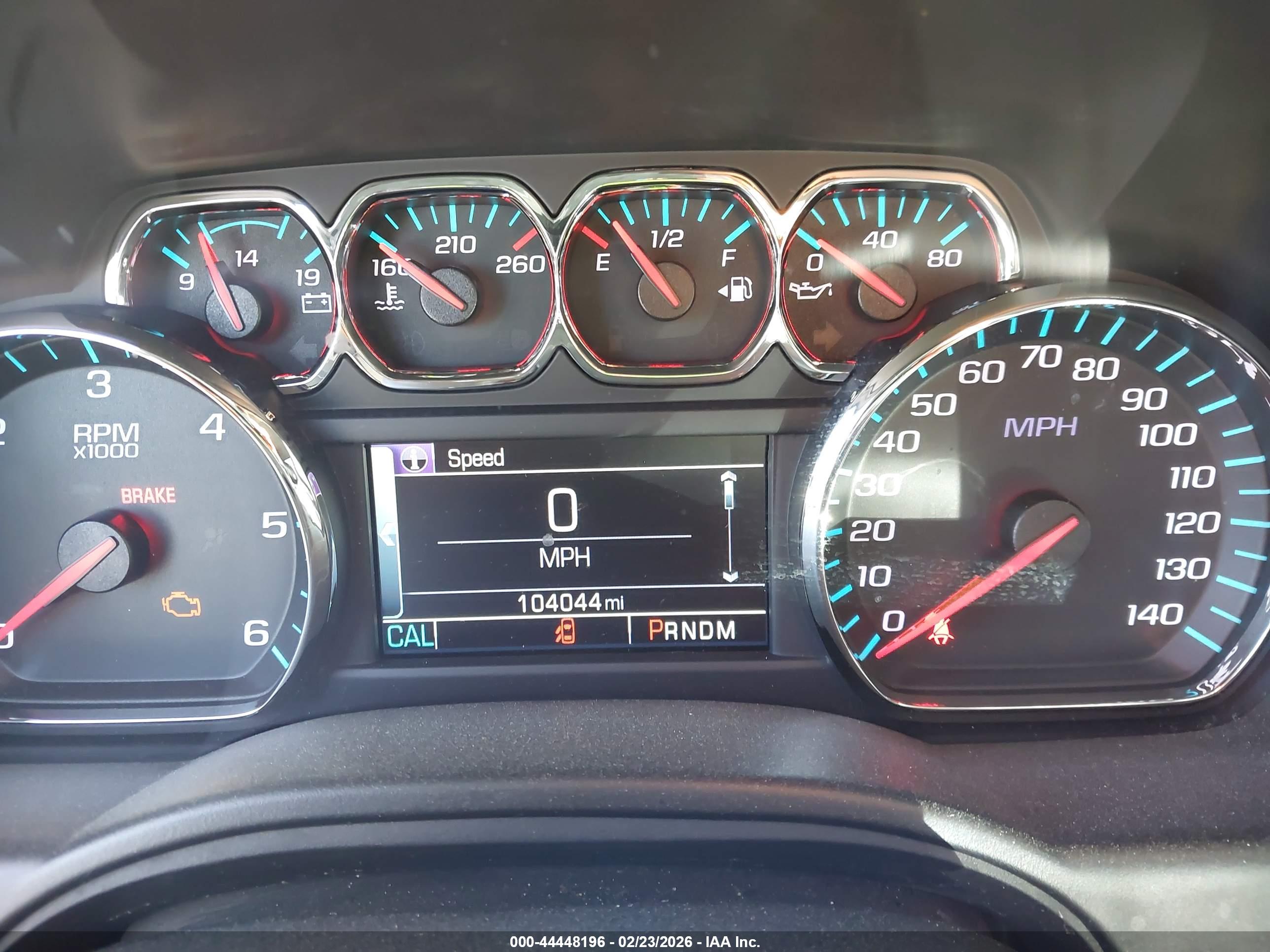 CHEVROLET SUBURBAN image 7