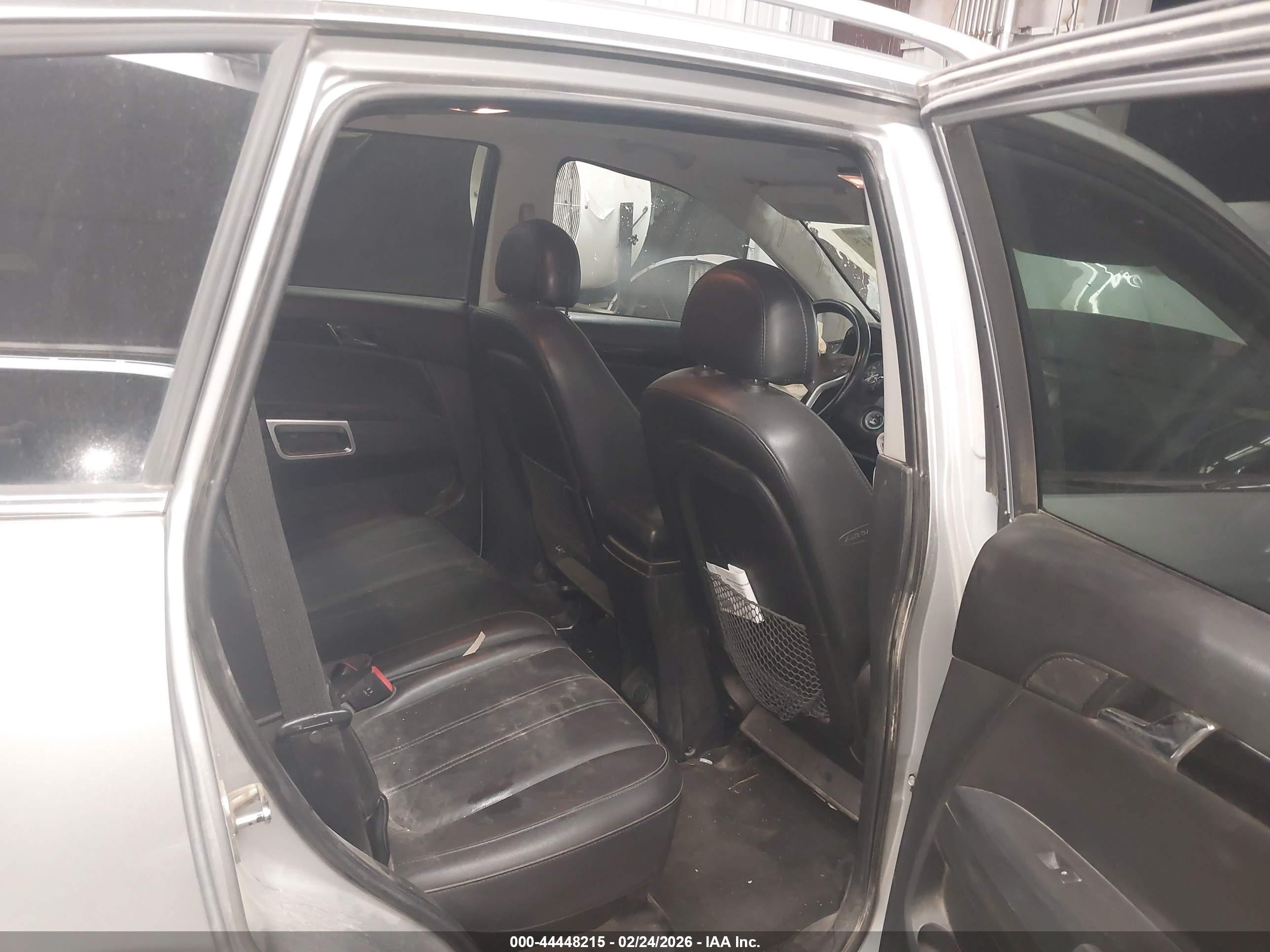 CHEVROLET CAPTIVA image 8