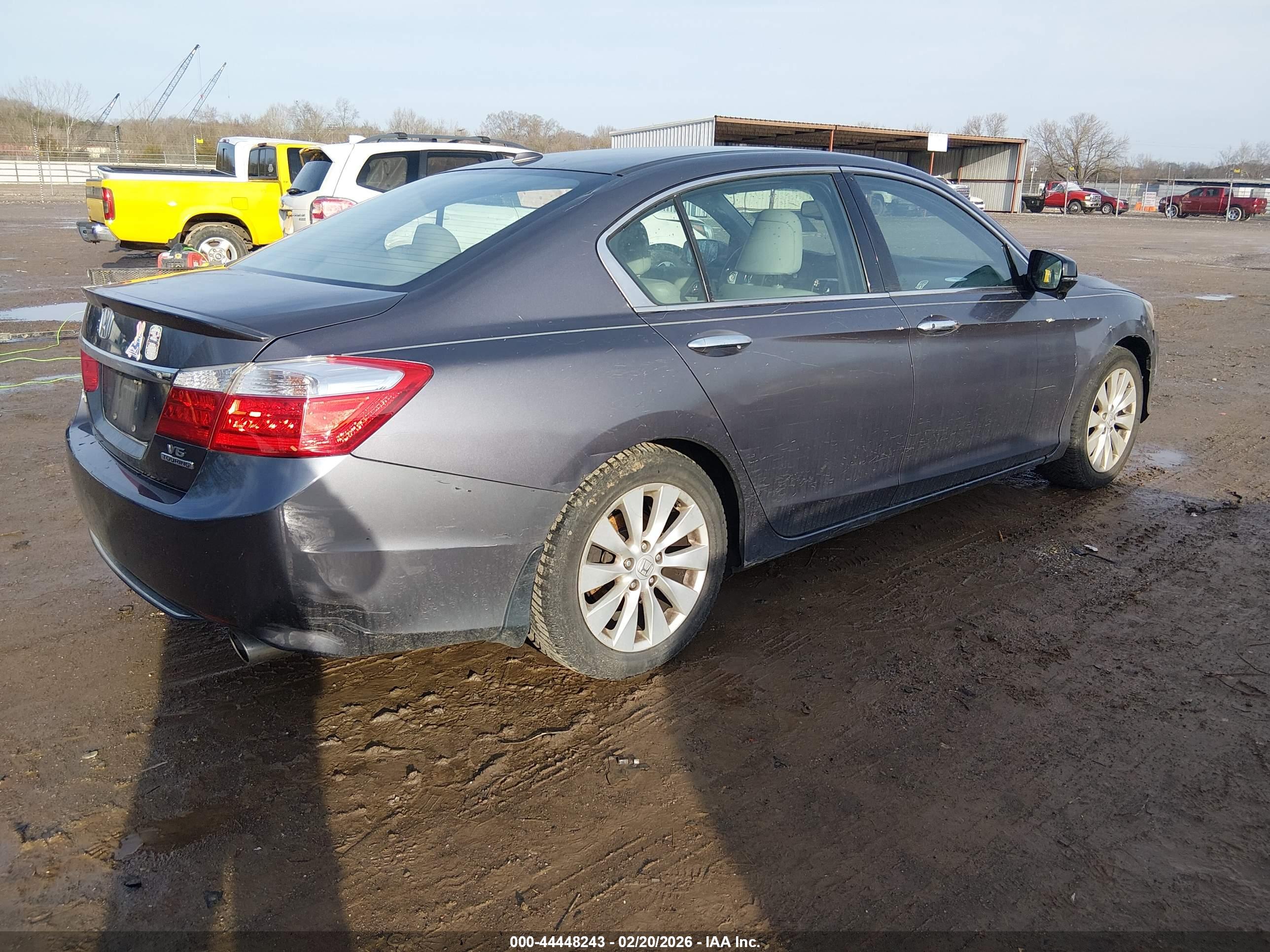 HONDA ACCORD image 4