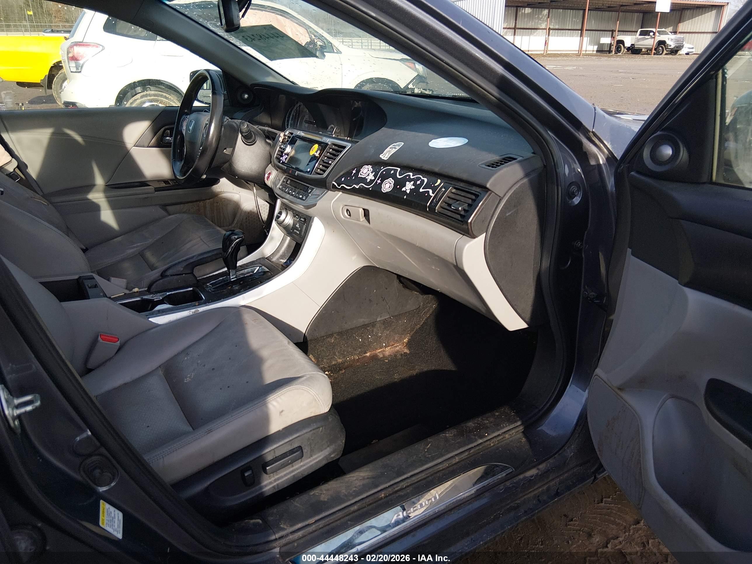 HONDA ACCORD image 5