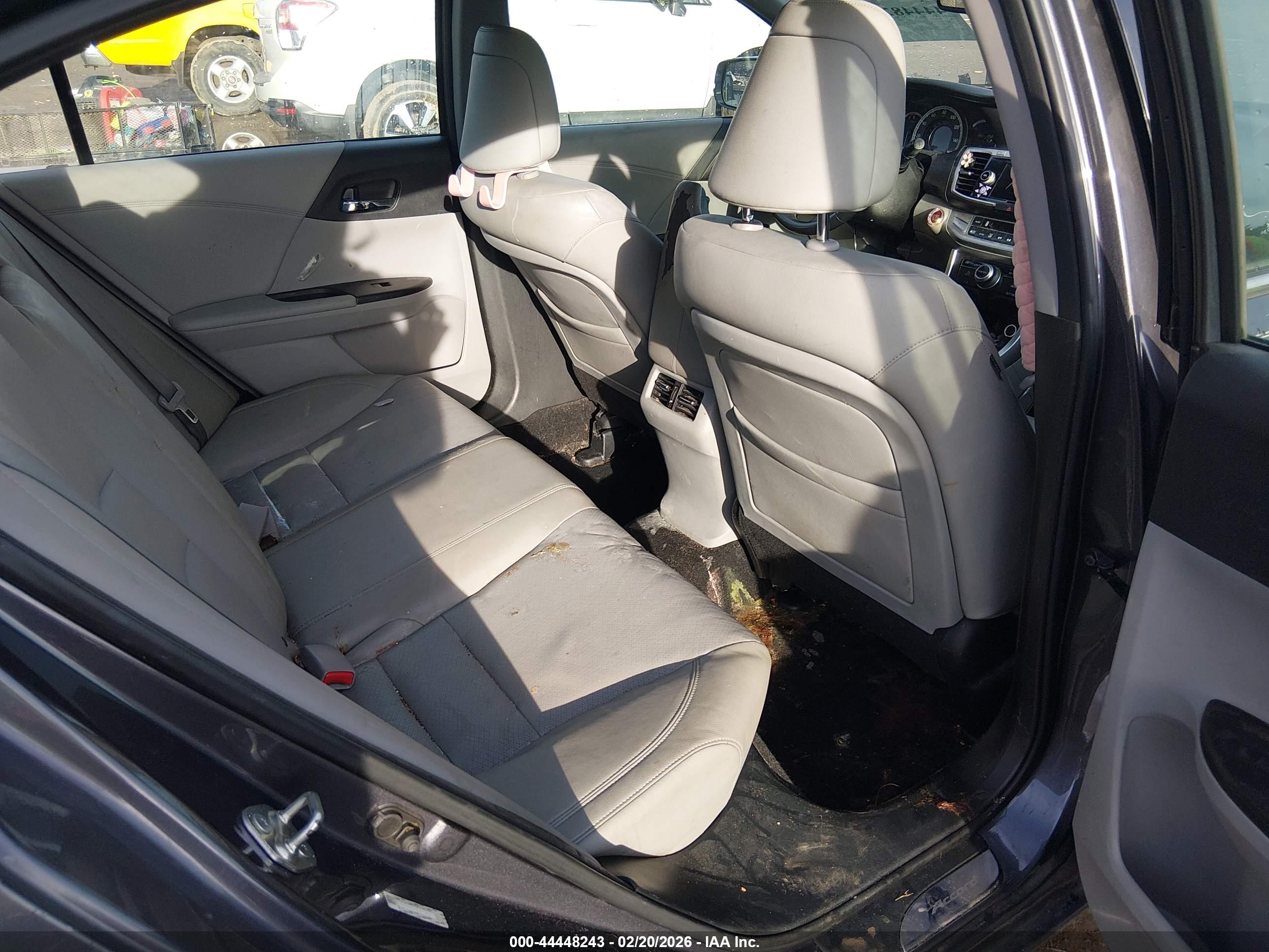 HONDA ACCORD image 8